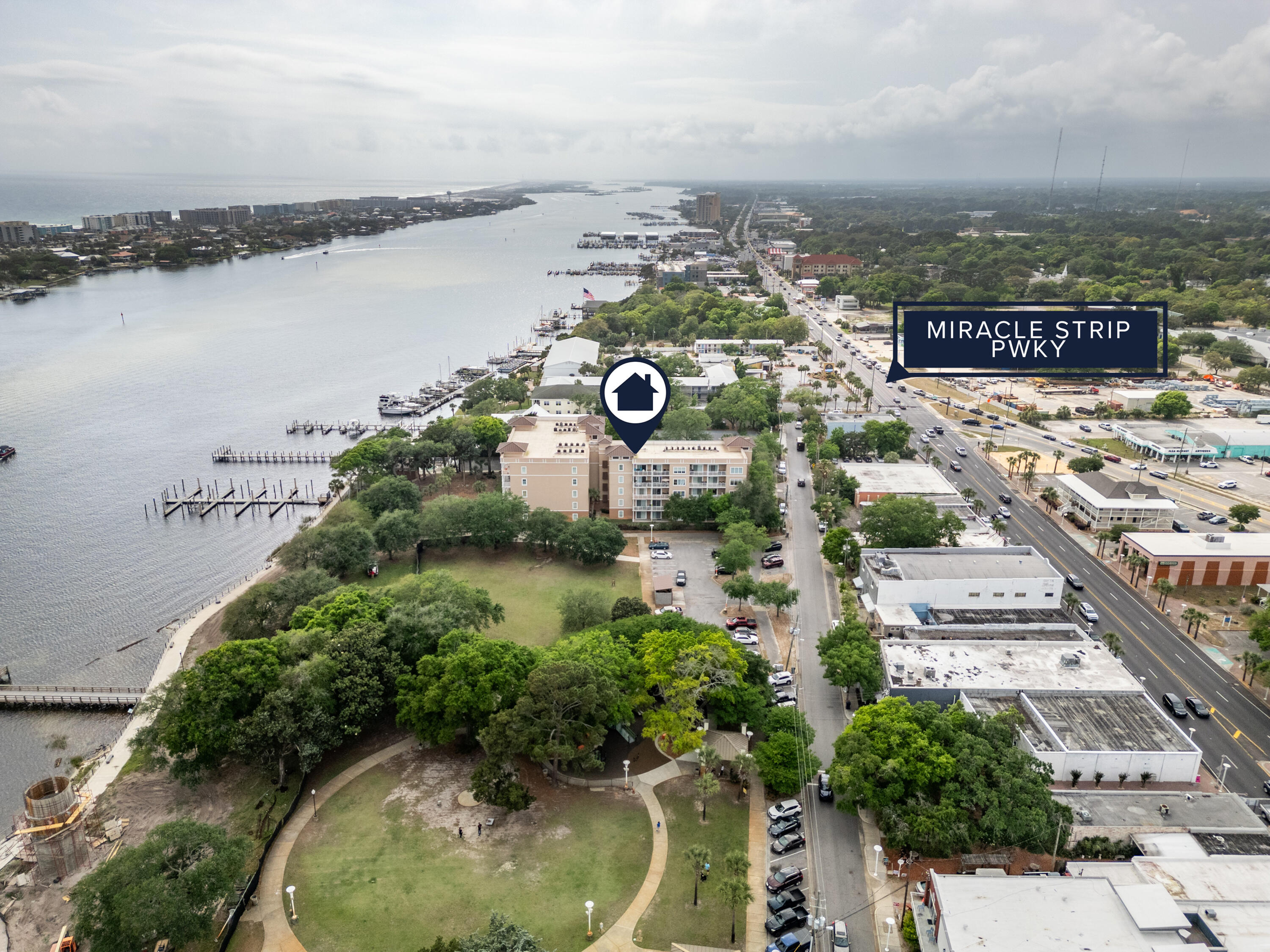 INDIANOLA ON THE WATER - Residential