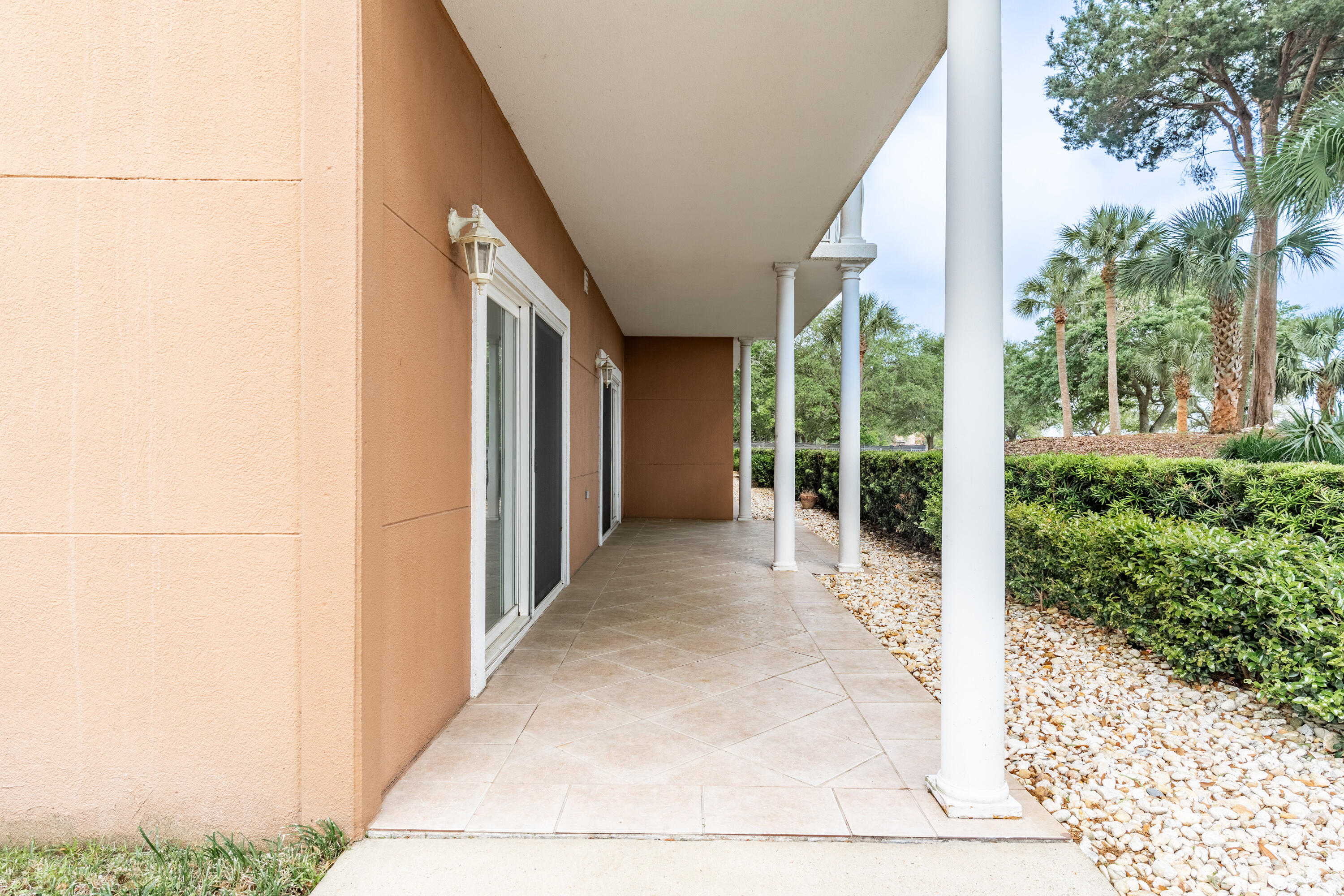 INDIANOLA ON THE WATER - Residential
