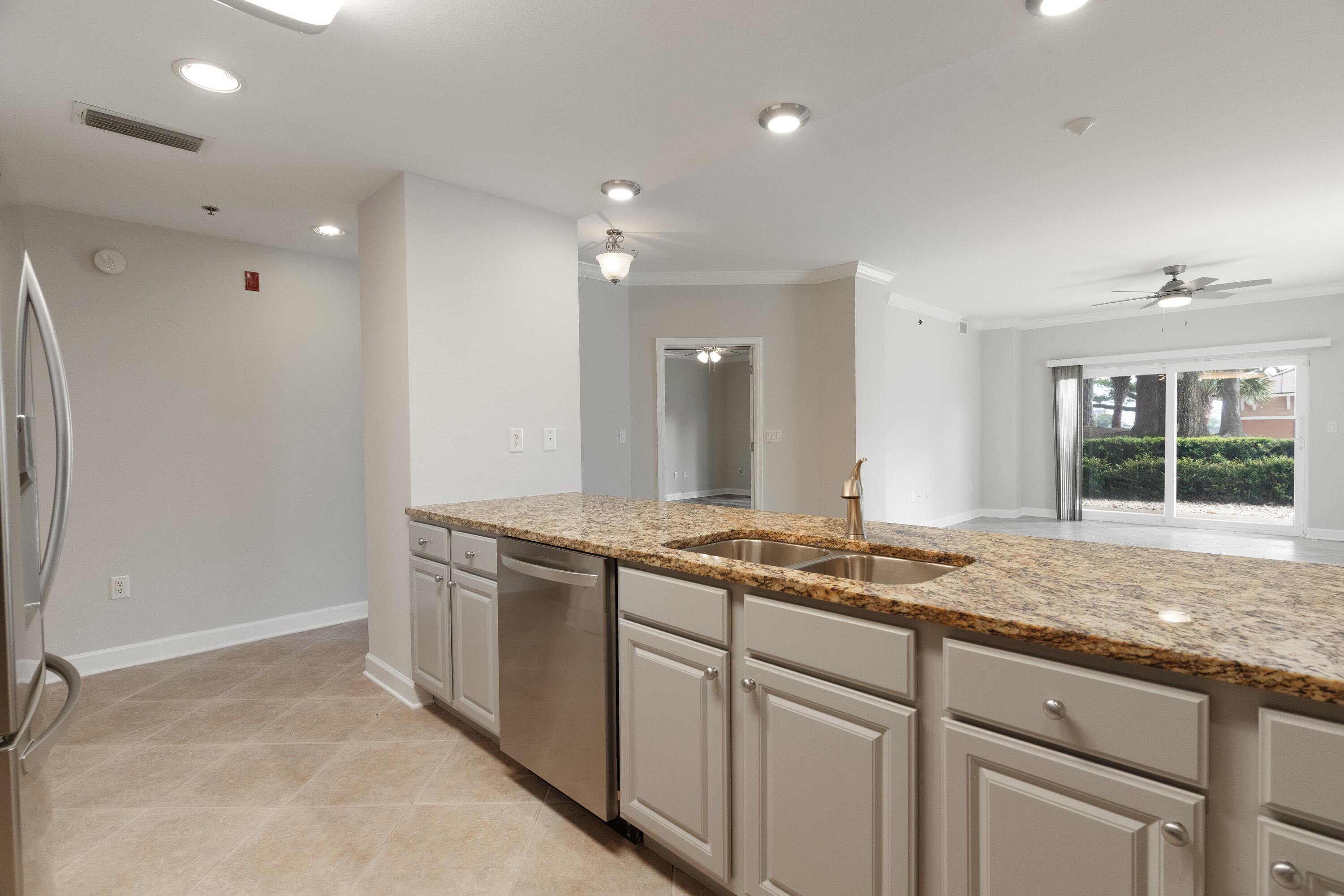 INDIANOLA ON THE WATER - Residential