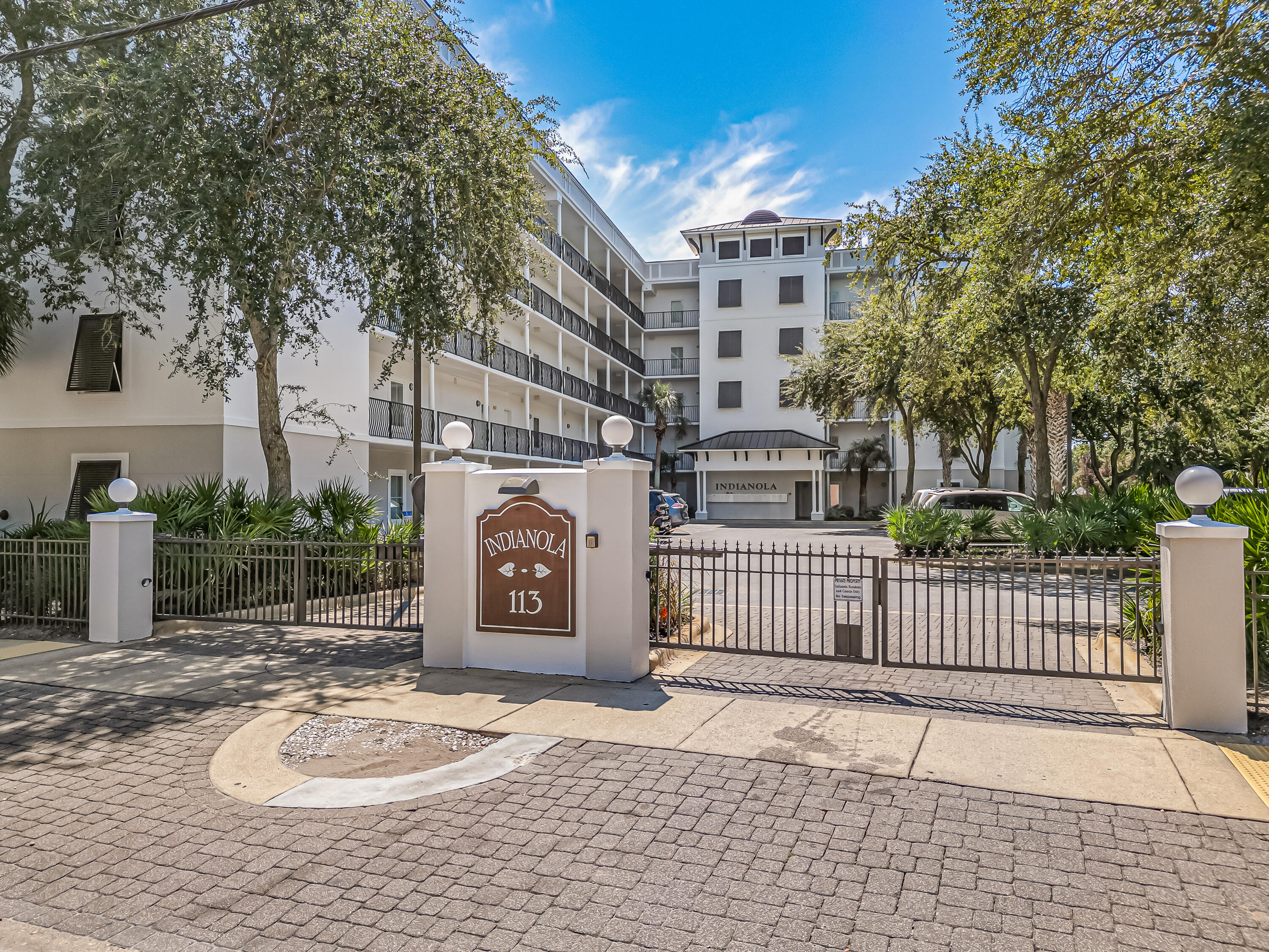 INDIANOLA ON THE WATER - Residential