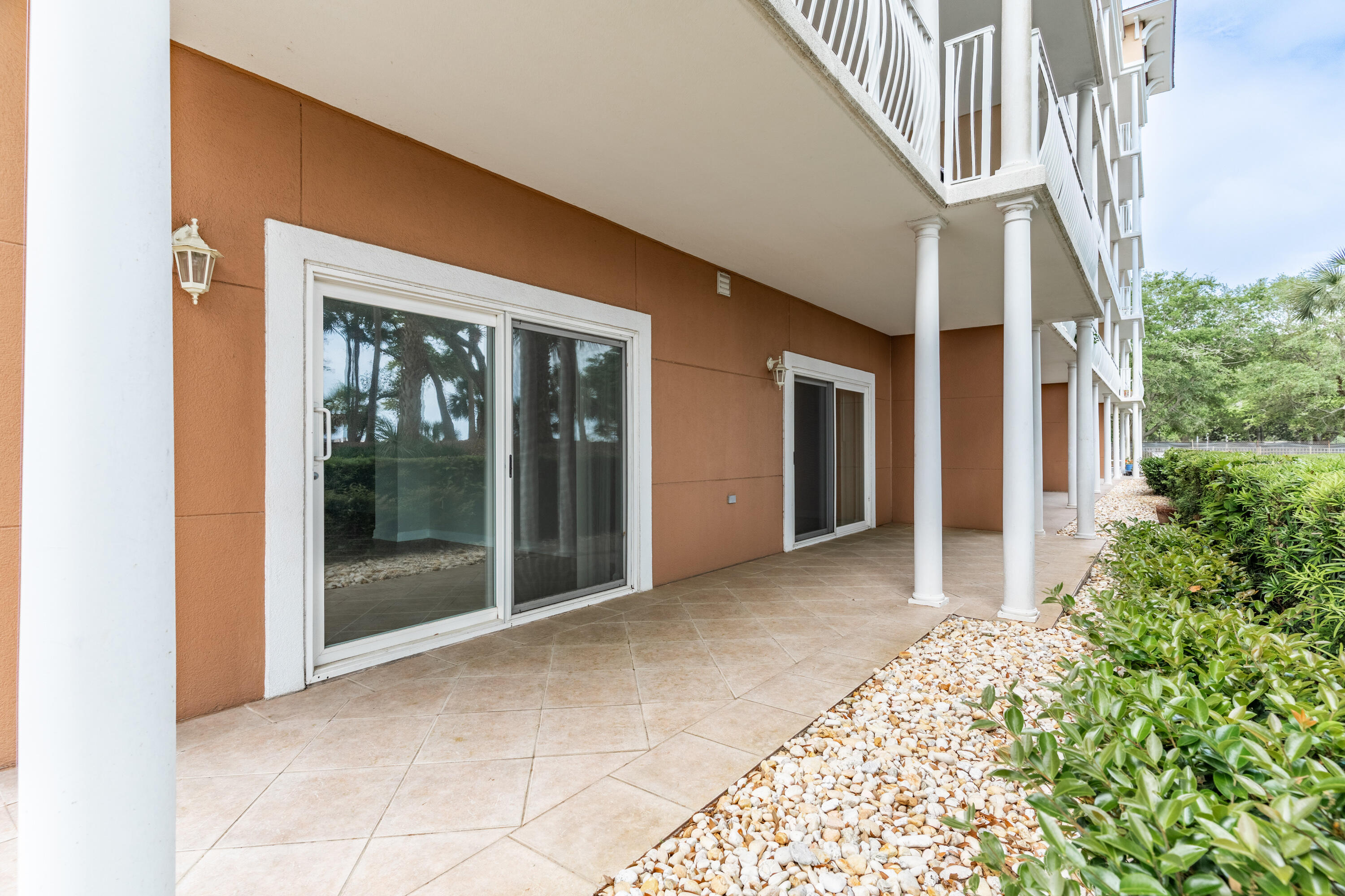 INDIANOLA ON THE WATER - Residential
