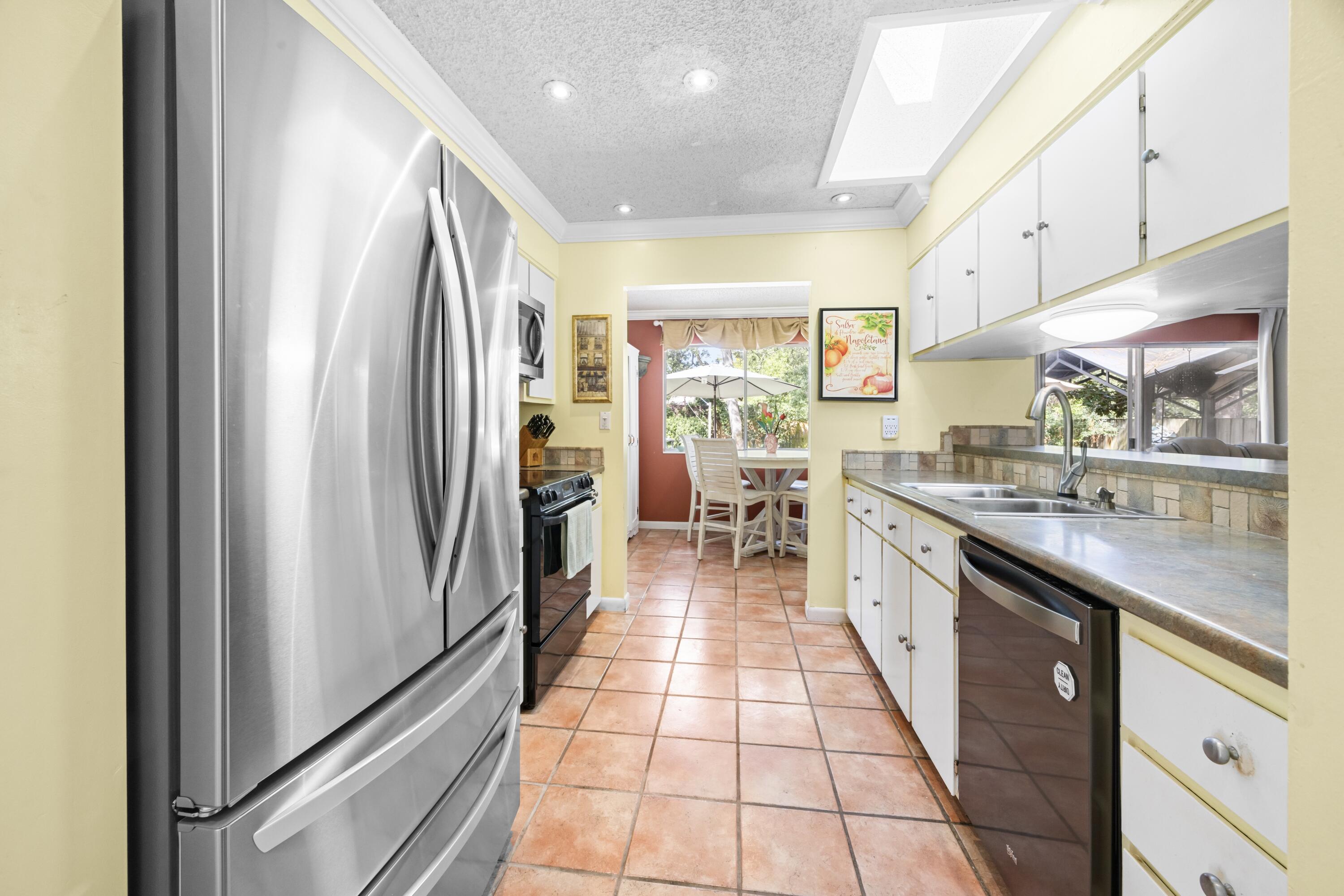 SUNSET BEACH - Residential