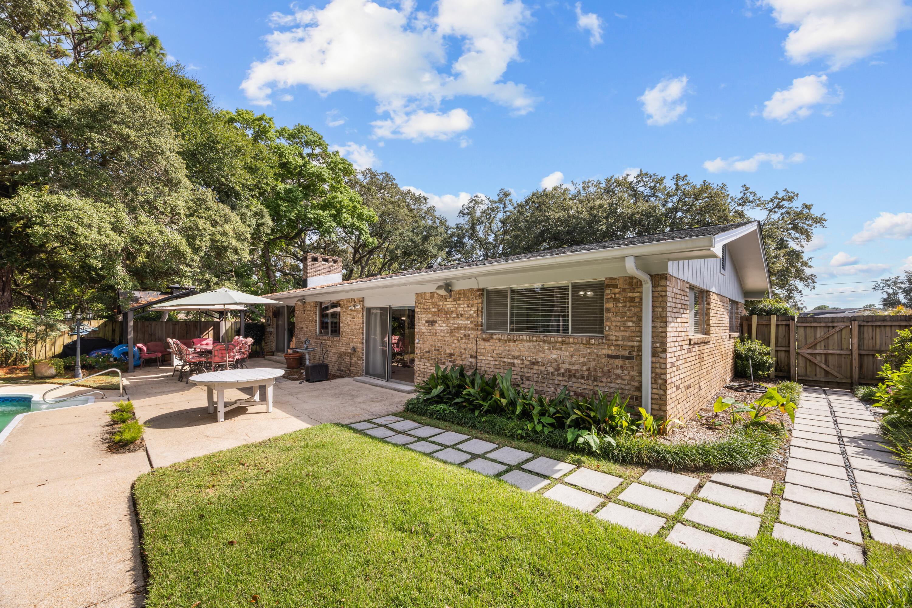 SUNSET BEACH - Residential