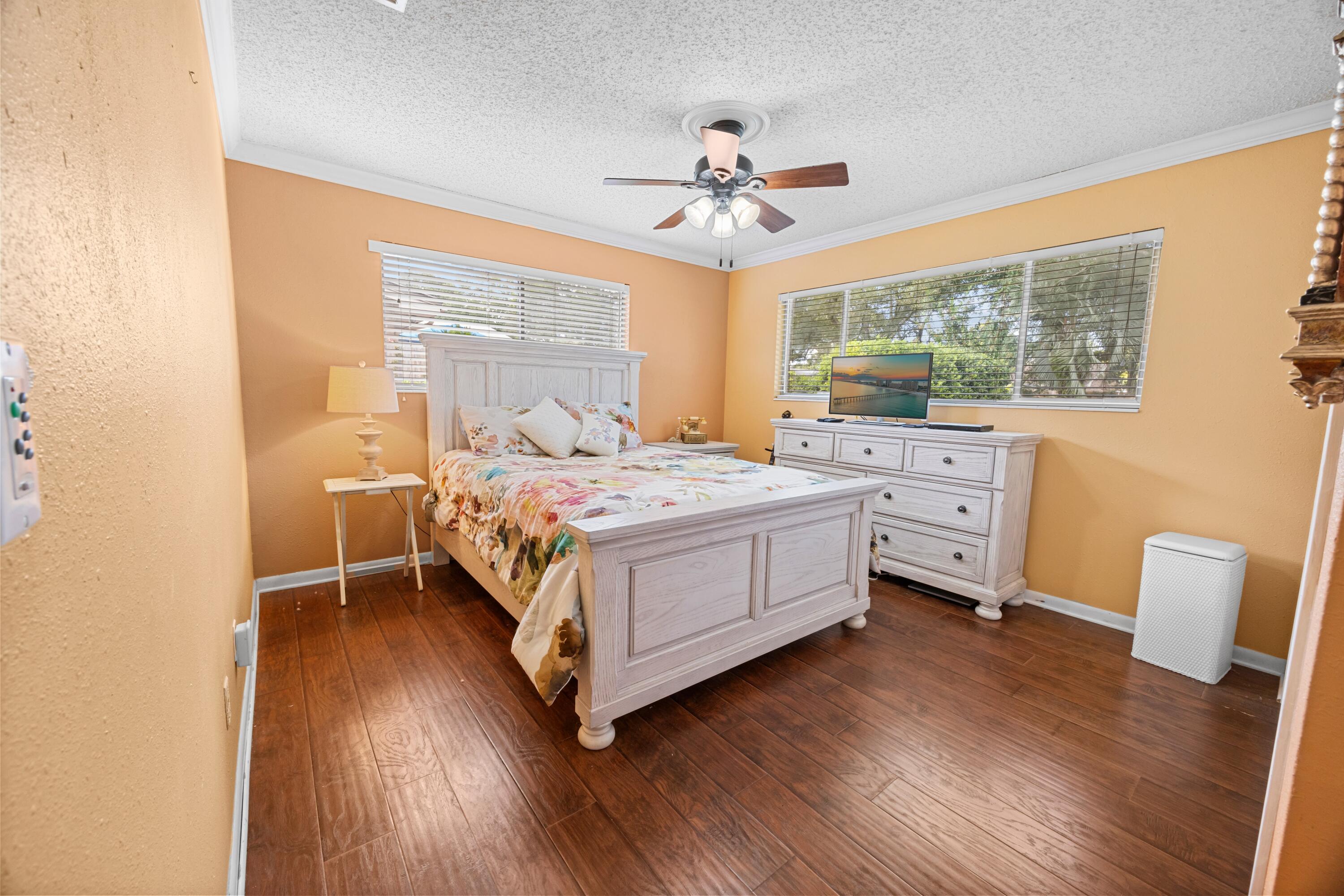 SUNSET BEACH - Residential