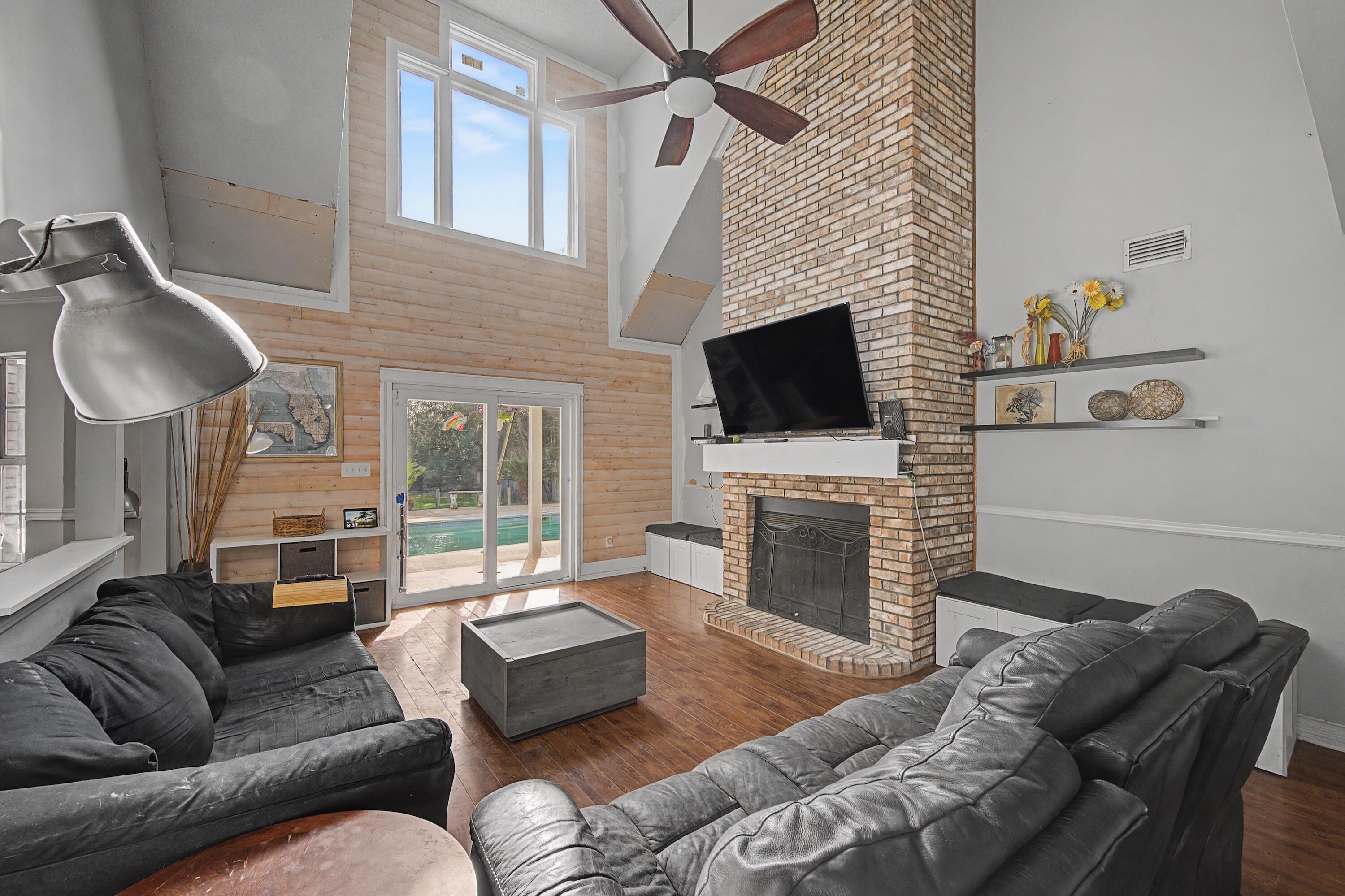 PARISH PINES - Residential