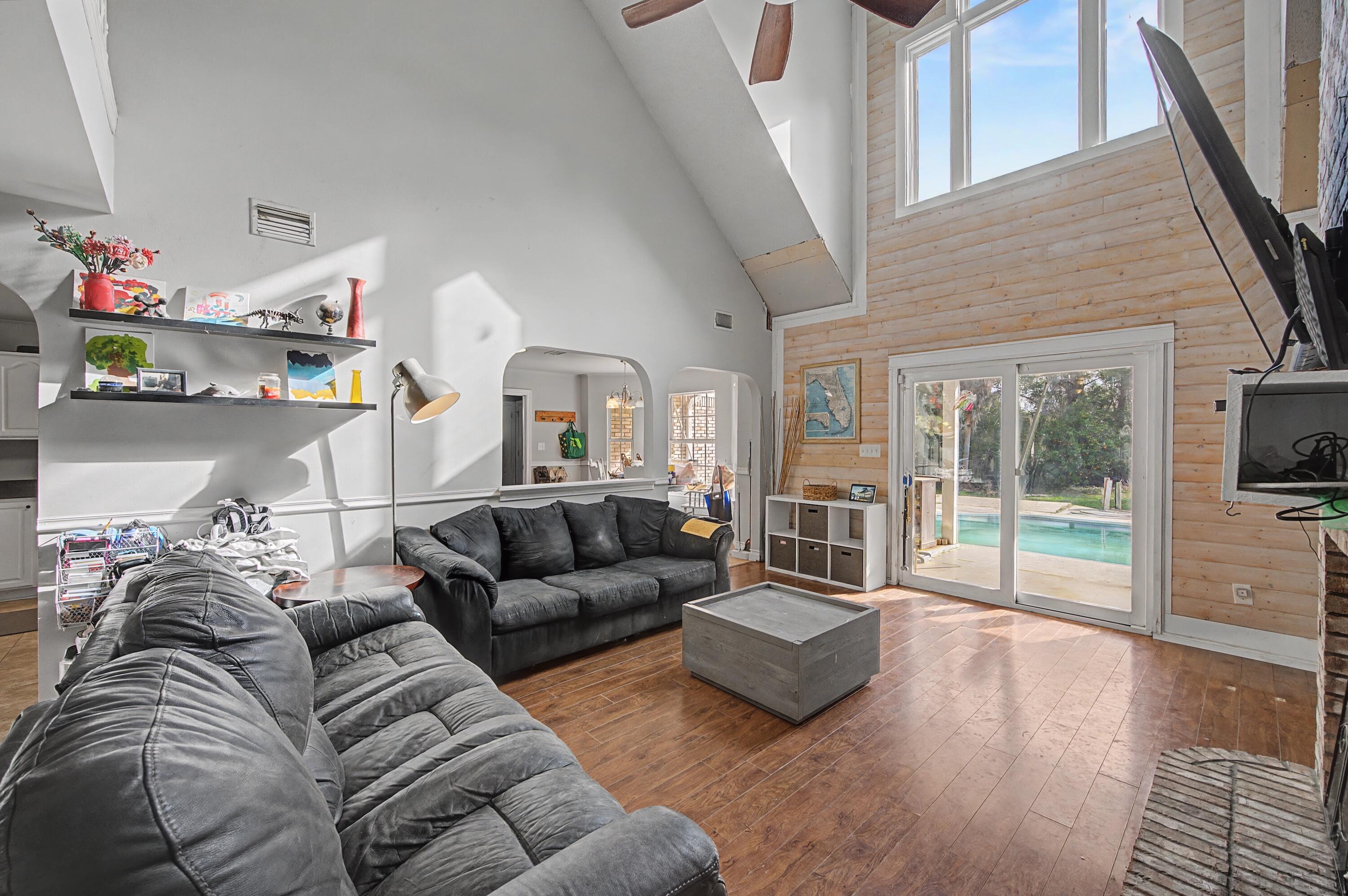 PARISH PINES - Residential