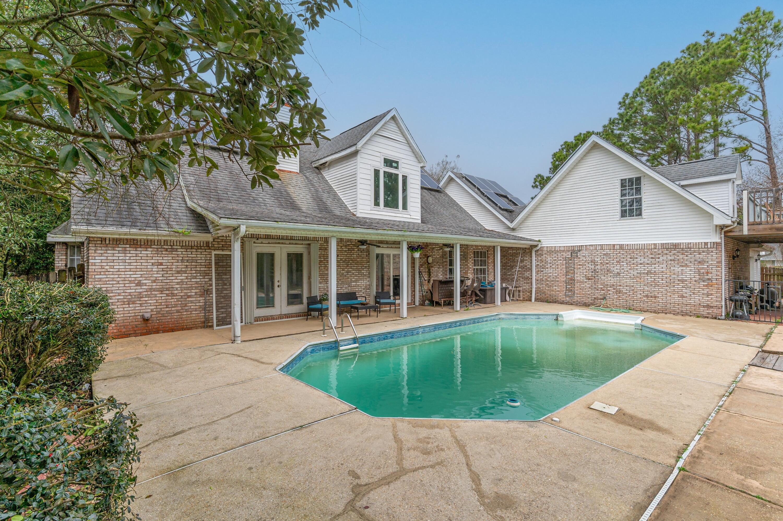 PARISH PINES - Residential