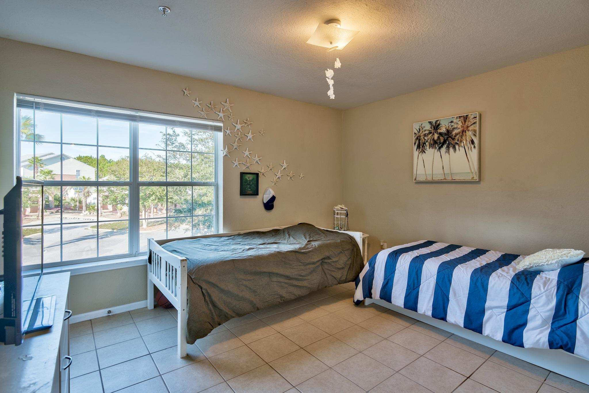 INDIAN LAKE - Residential