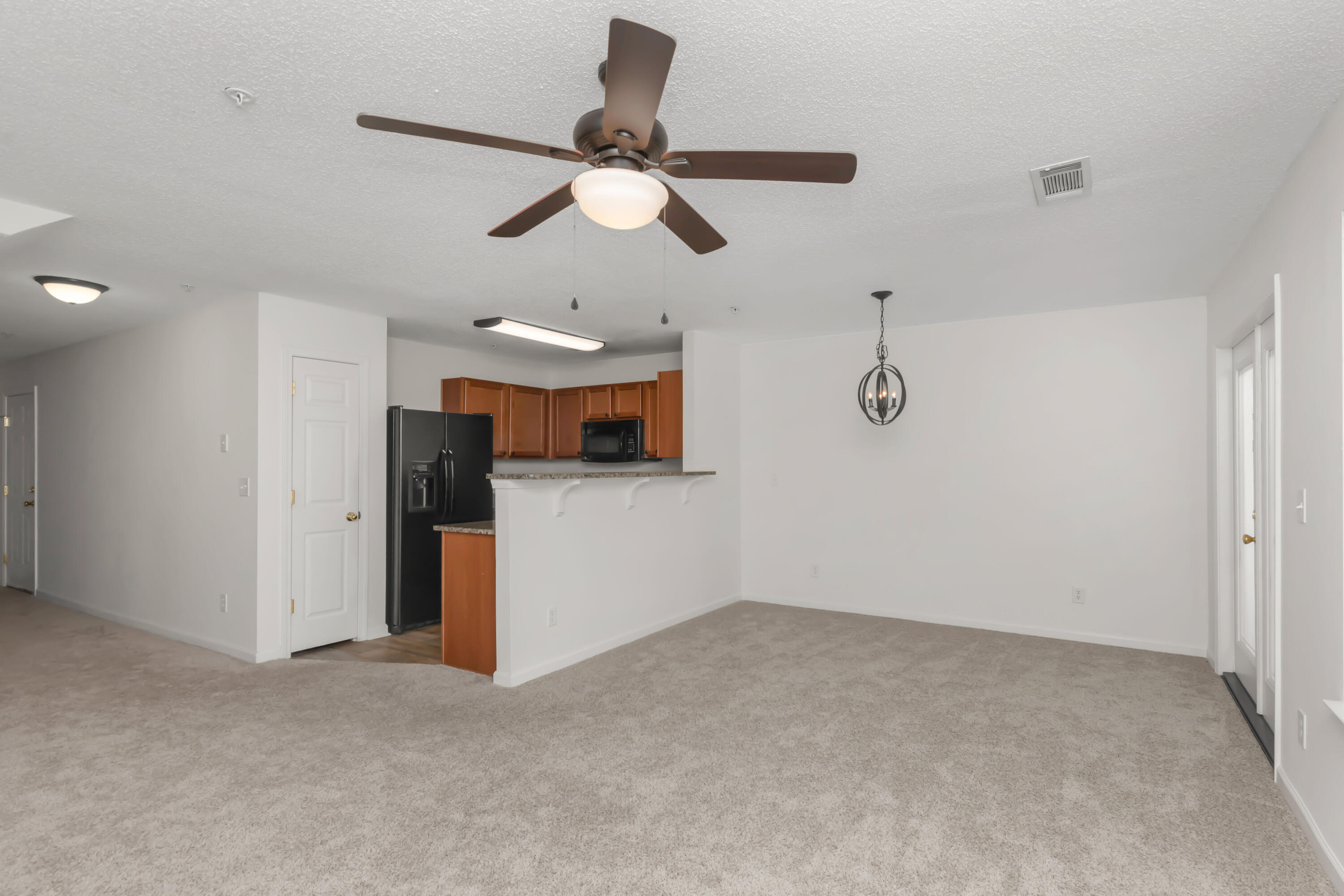 ROLLING PINES - Residential