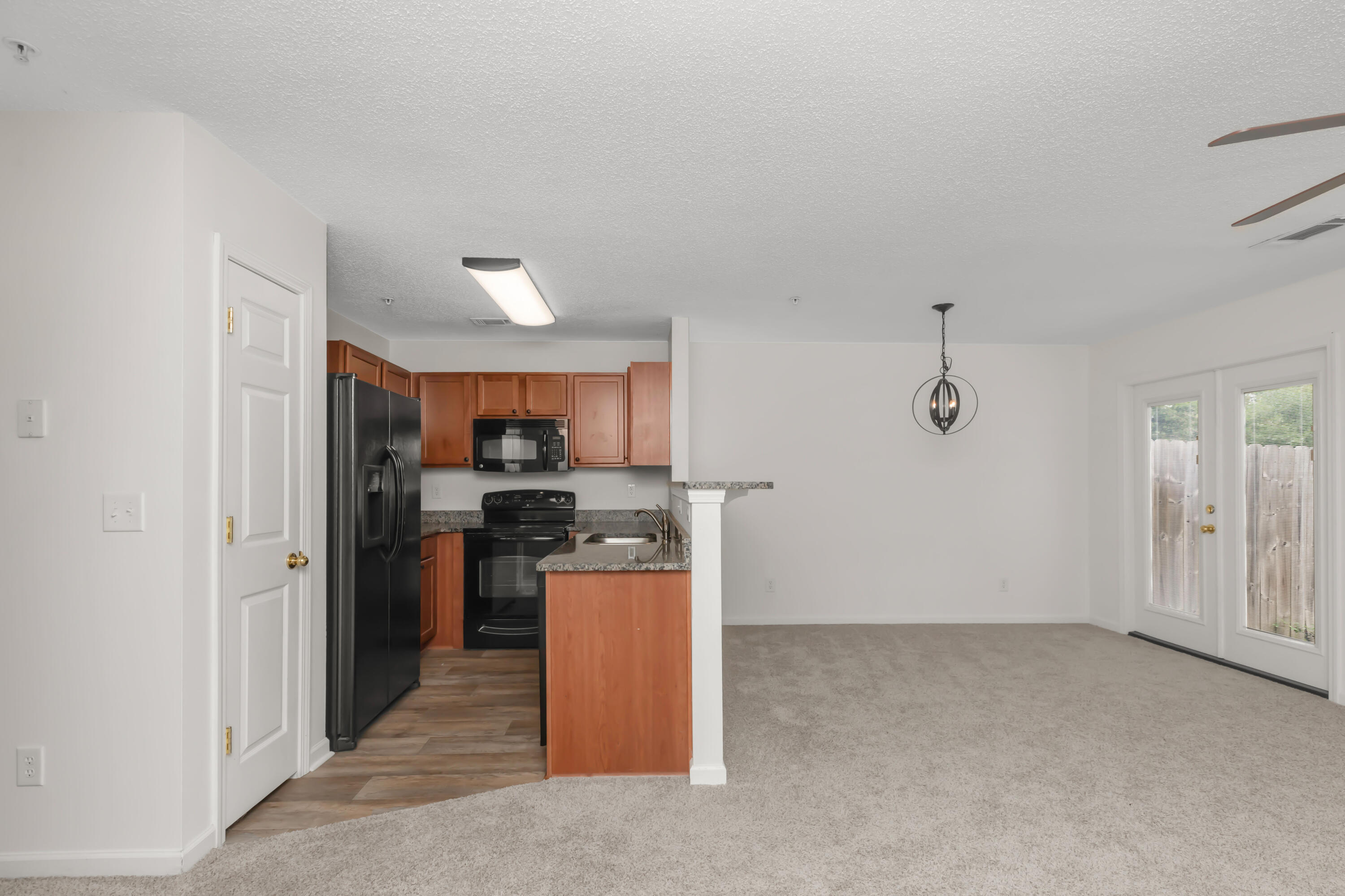 ROLLING PINES - Residential