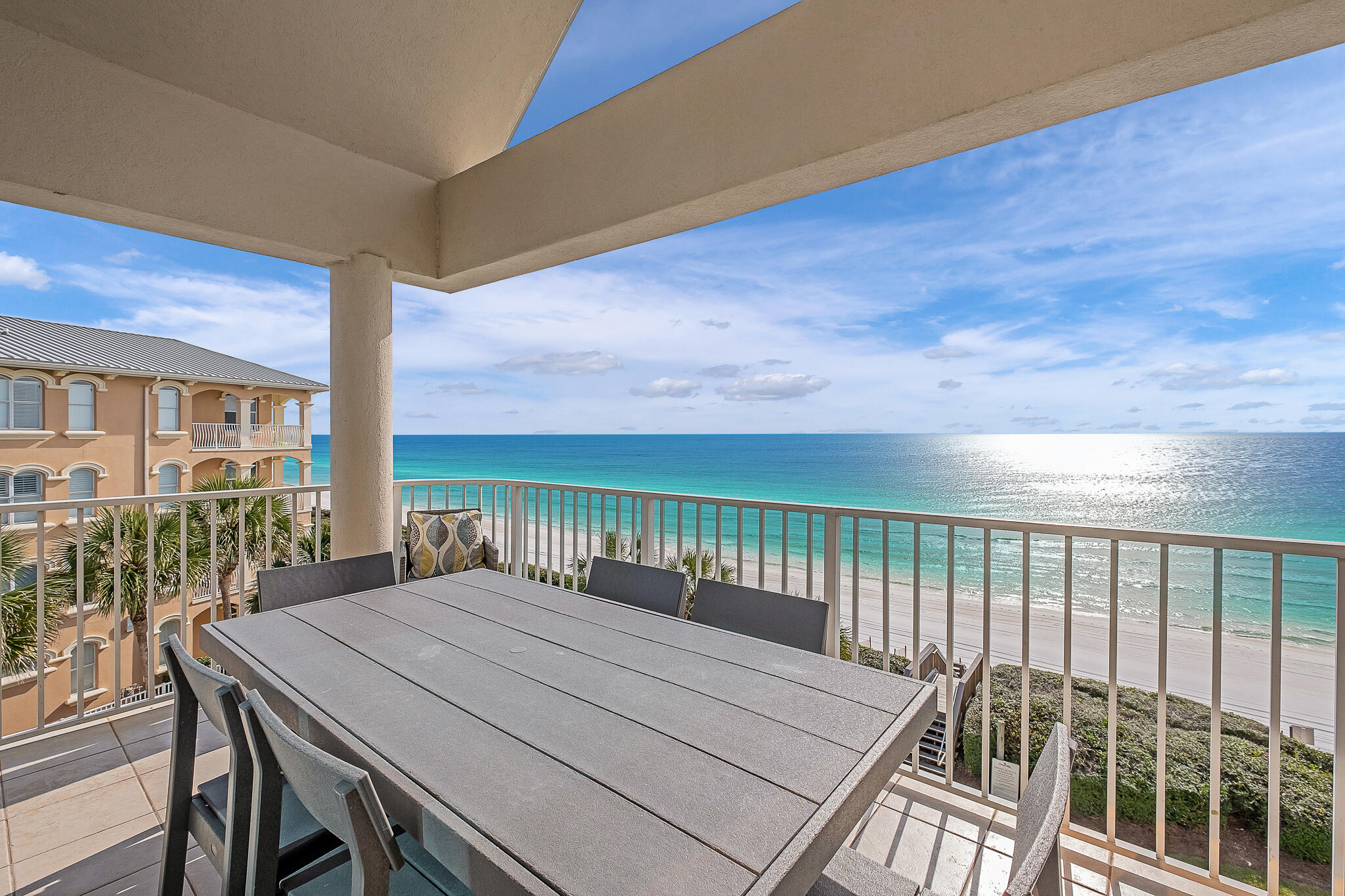 TRANQUILLITY ON THE BEACH - Residential