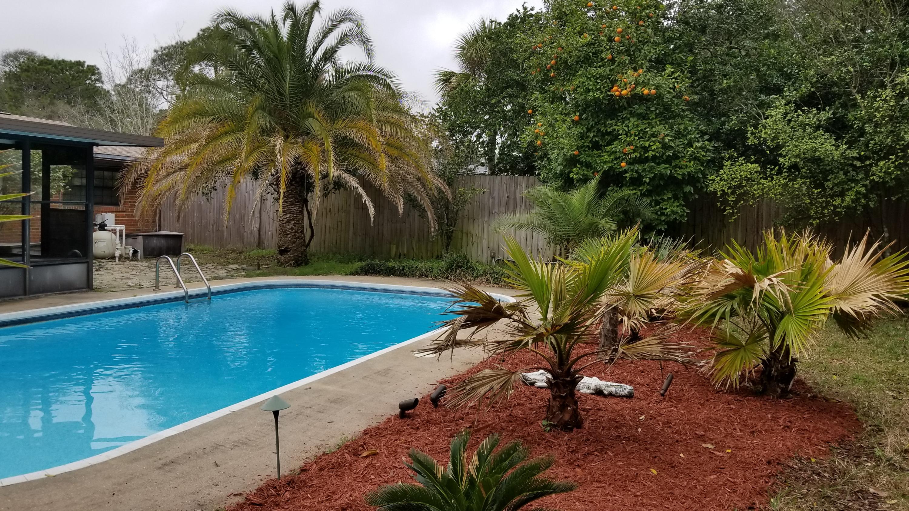 COLONIAL ESTATES - Residential