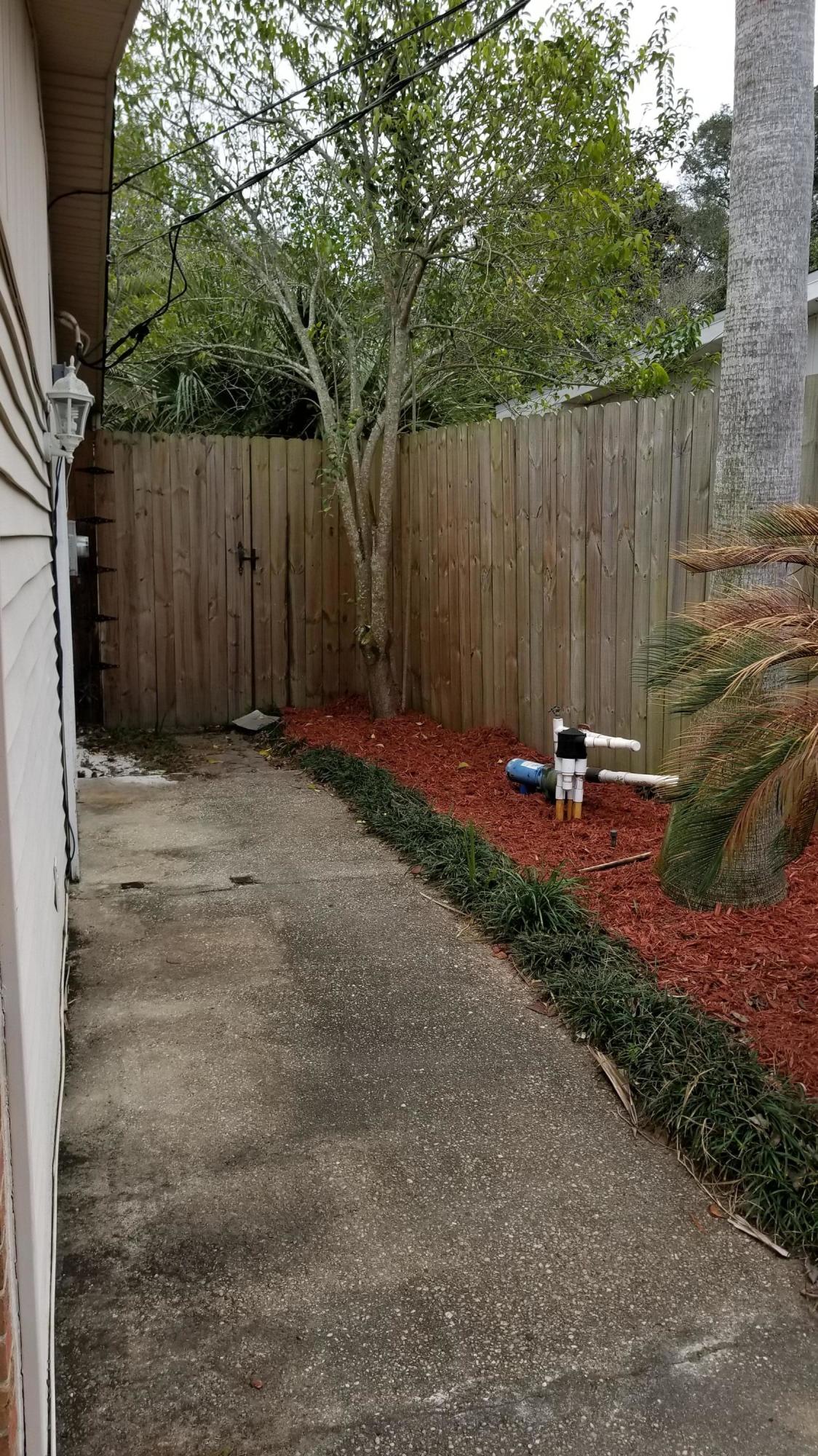 COLONIAL ESTATES - Residential