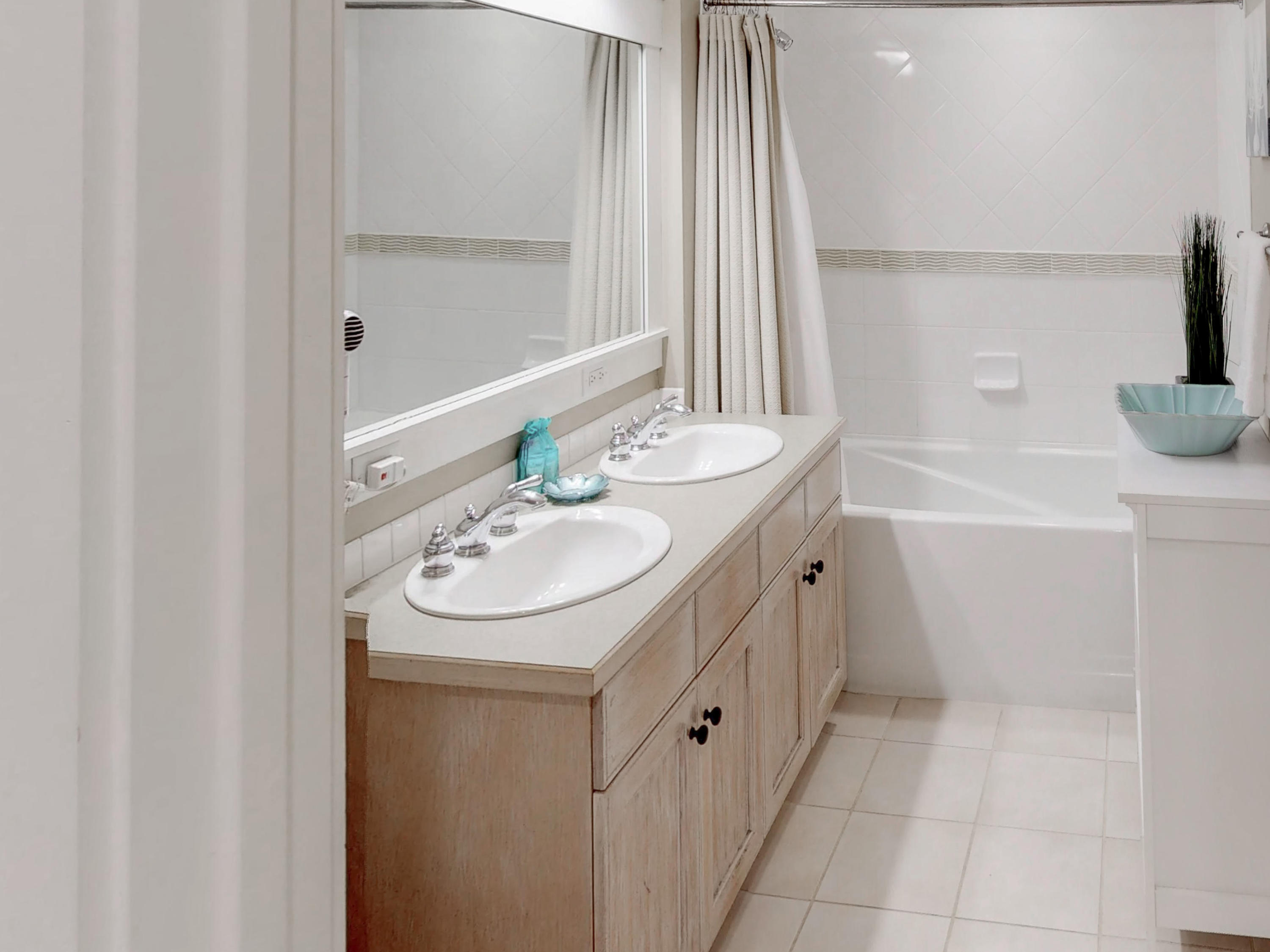 PILOT HOUSE - Residential