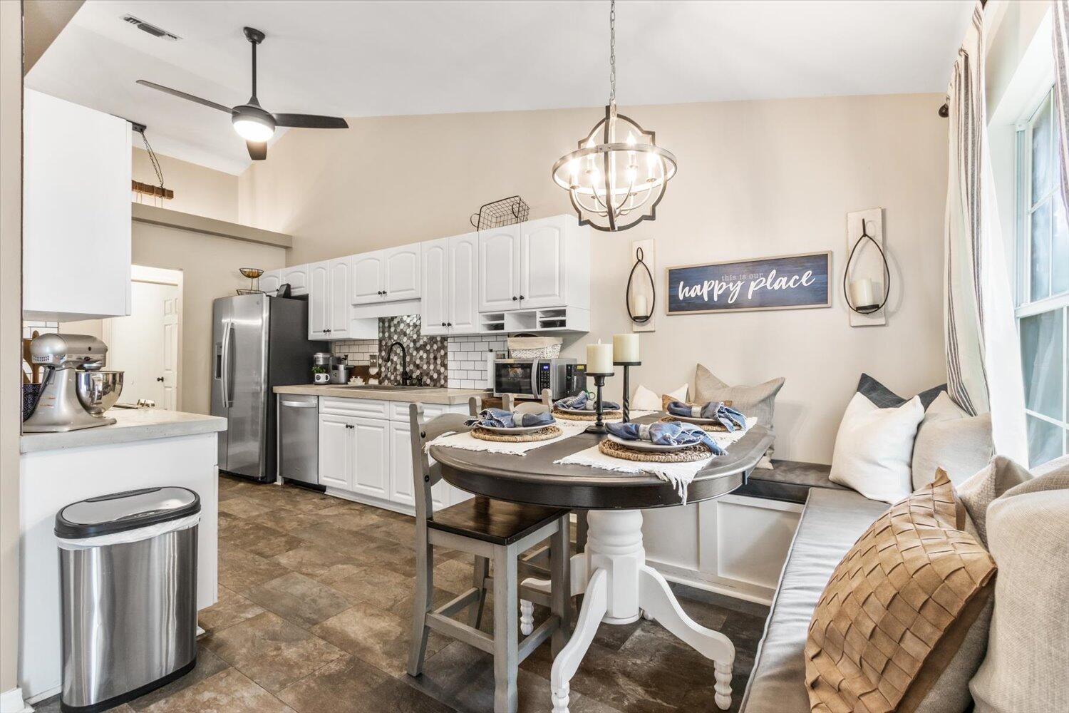 HICKORY SHORES - Residential