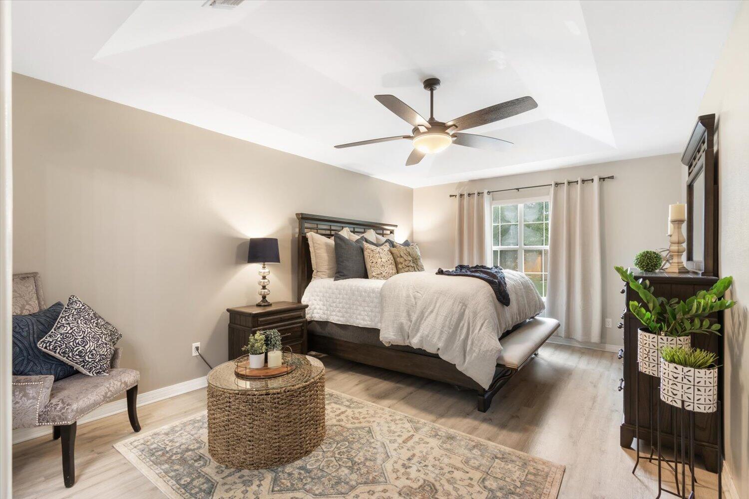 HICKORY SHORES - Residential