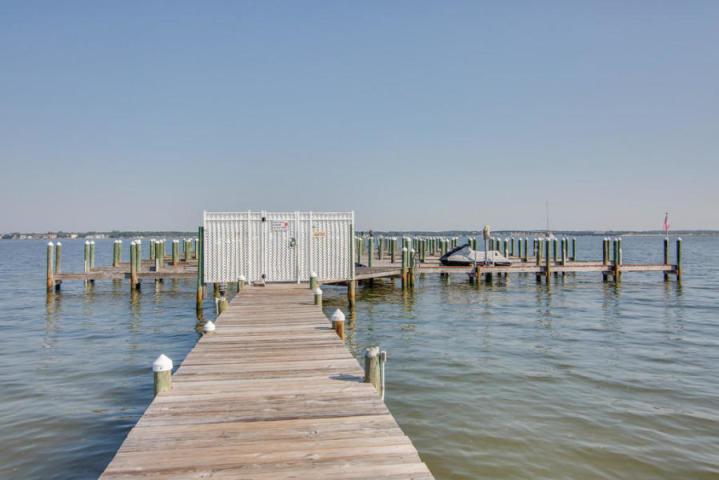 VILLAGE AT NAVARRE - Land