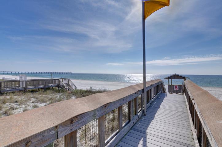 VILLAGE AT NAVARRE - Land