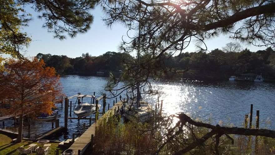 This fully-furnished, two bedroom townhouse will be ready for move in December 7, 2018 . Wake up each morning and enjoy breakfast on your balcony overlooking the beautiful Choctaw Bay! The open floor plan features a living room area with ample seating and a wonderful second story balcony, a fully-stocked kitchen with dishes, pots & pans, and a spacious upstairs bedroom. Downstairs, the master suite has its own private deck with porch swing as well as a master bath. Washer & dryer, electric, water/sewer & trash ($200 cap on utilities) included. Community dock and pavilion is available for tenant use. No pets or indoor smoking allowed.