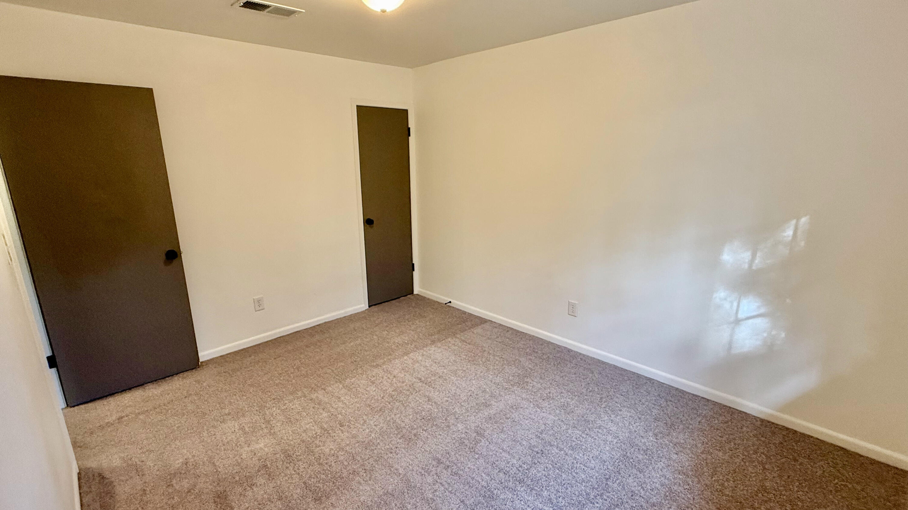 VALENCIA ARMS - Residential