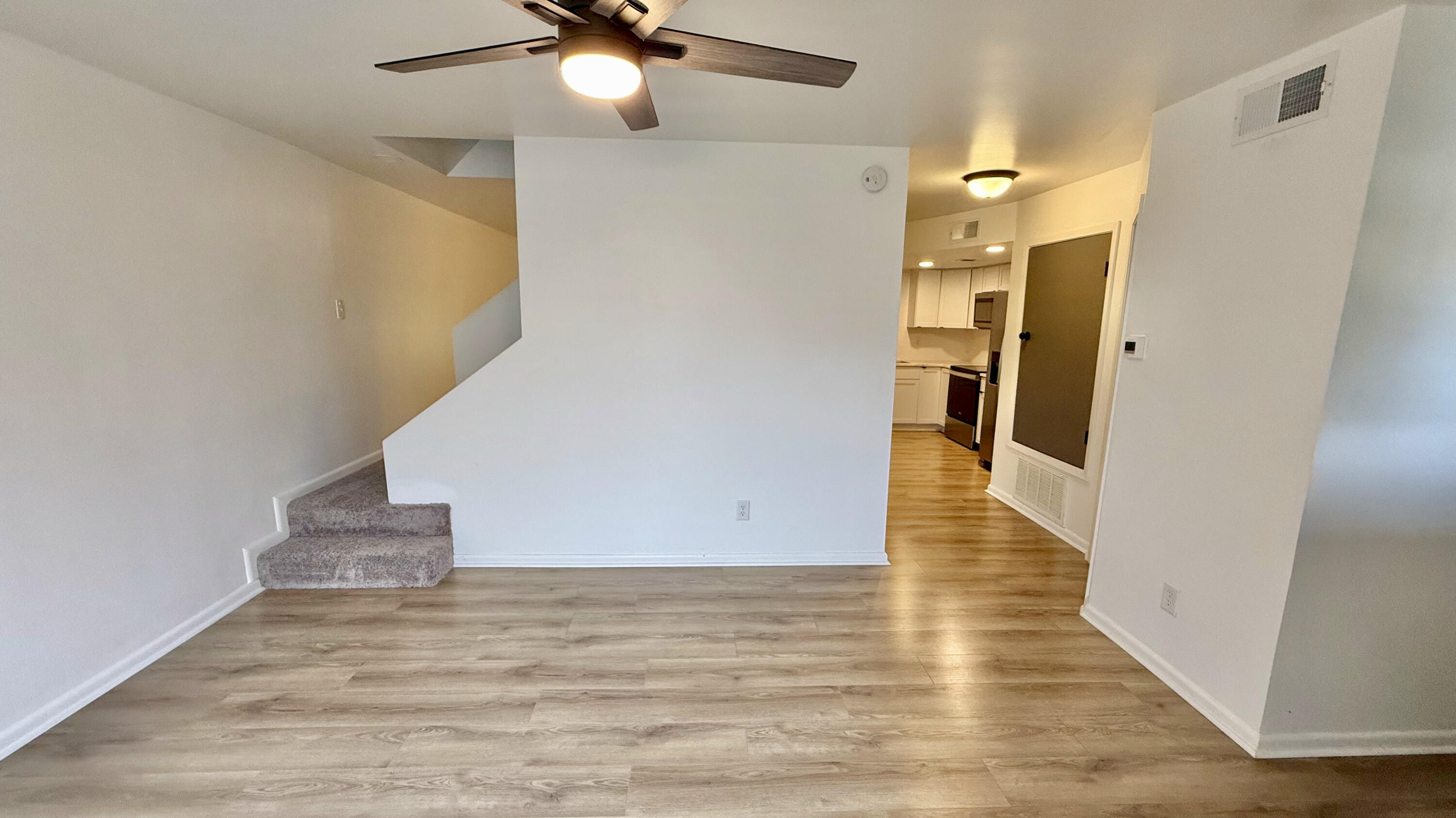 VALENCIA ARMS - Residential