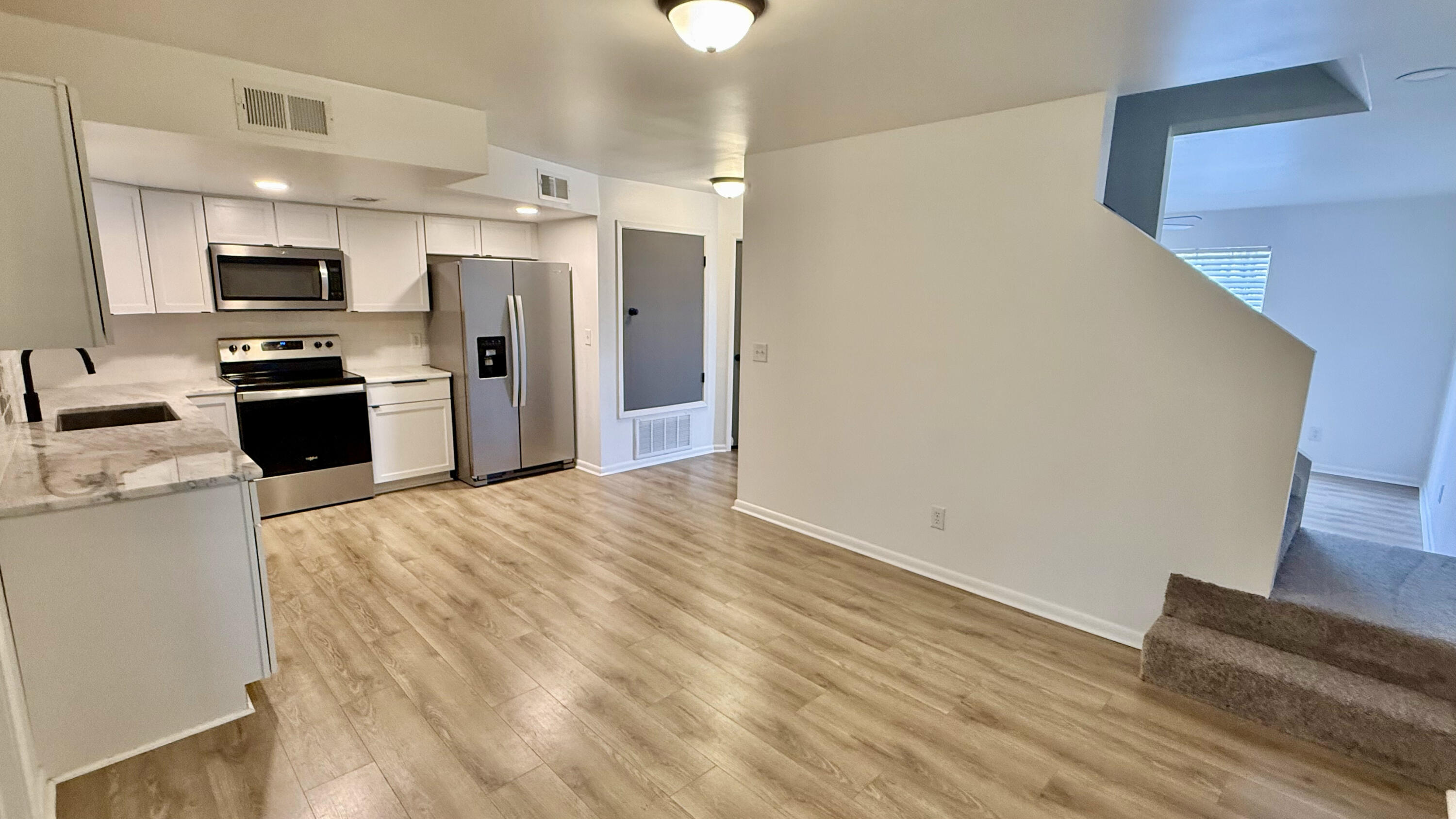 VALENCIA ARMS - Residential