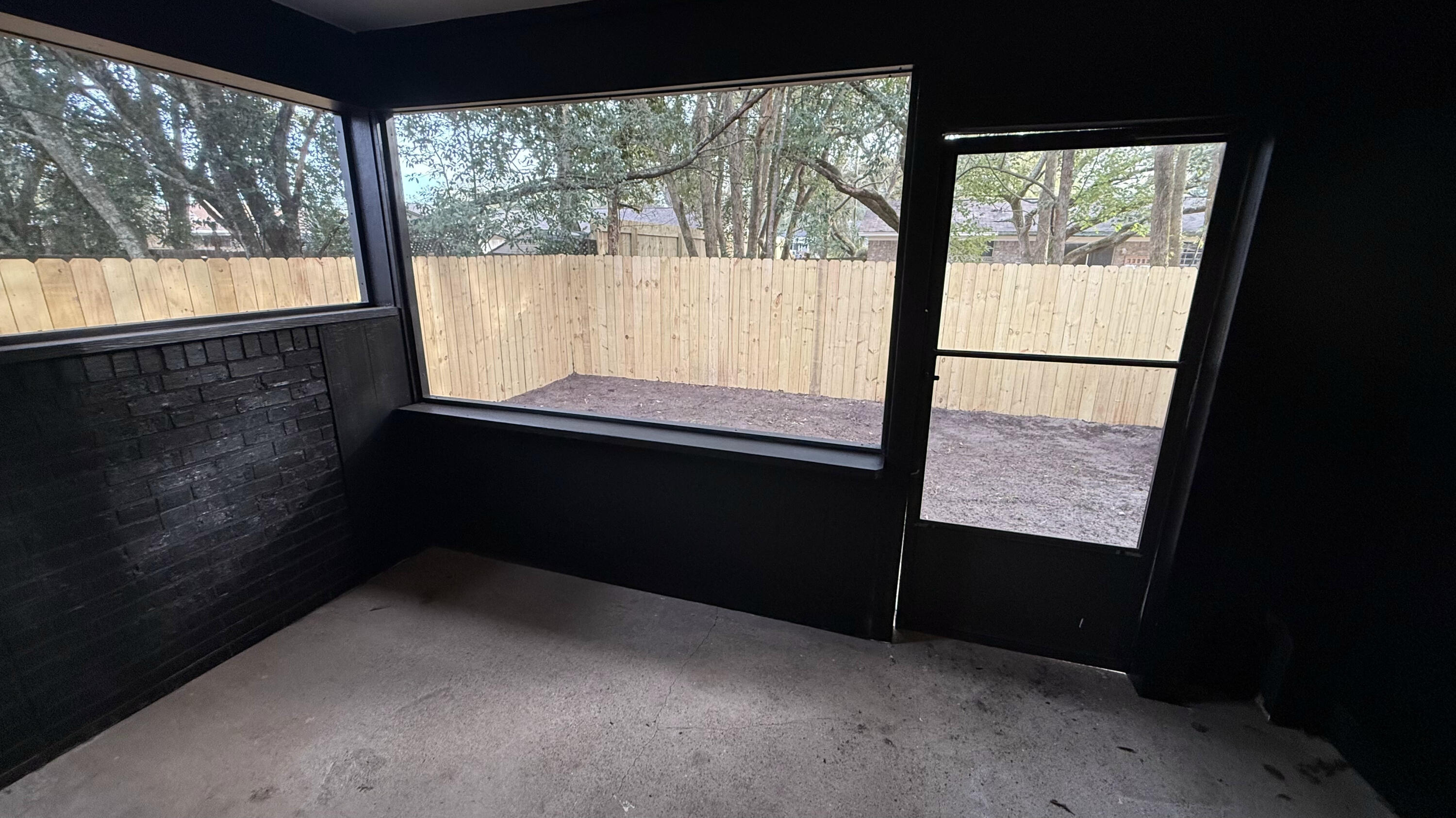 VALENCIA ARMS - Residential