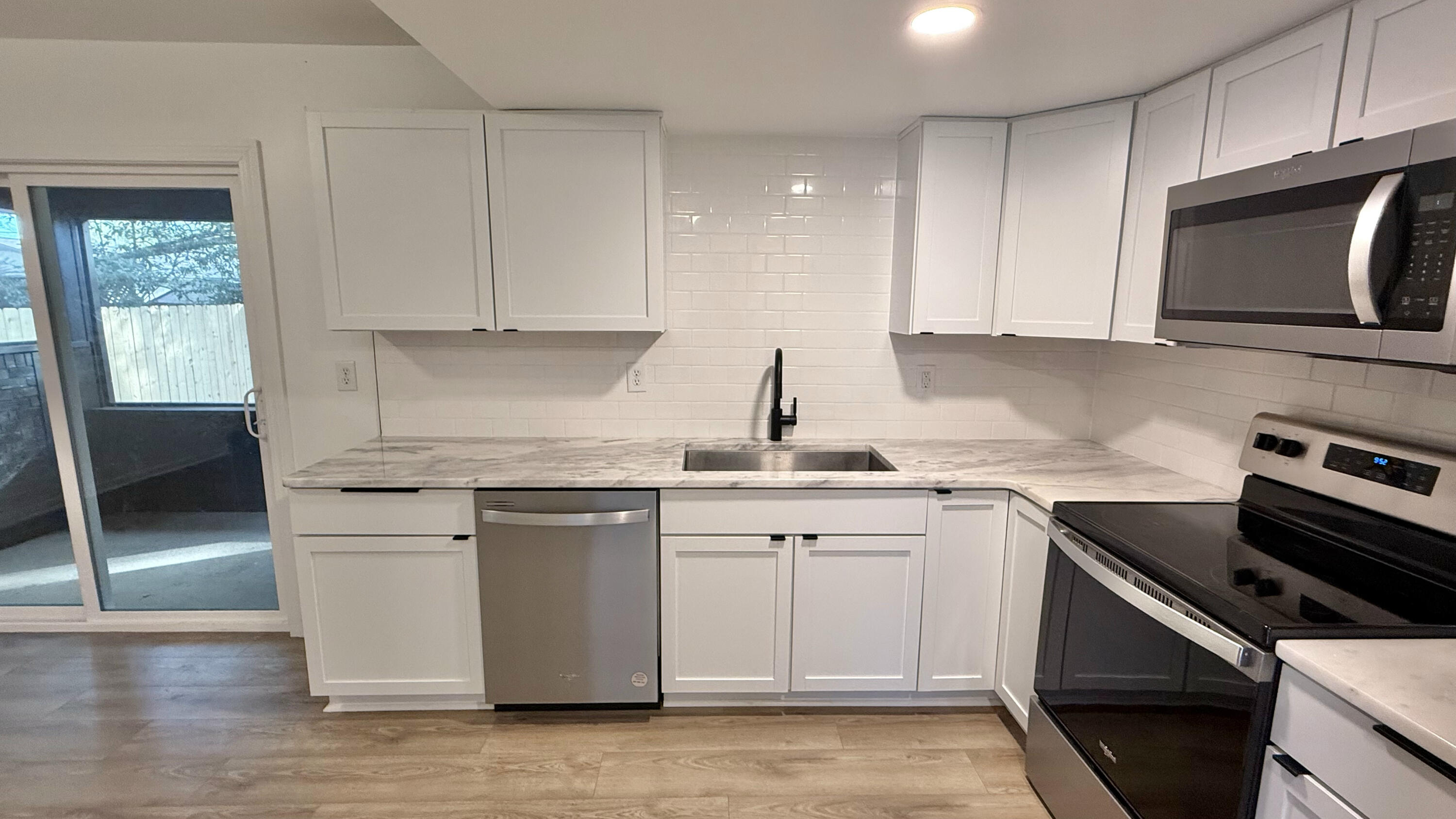 VALENCIA ARMS - Residential