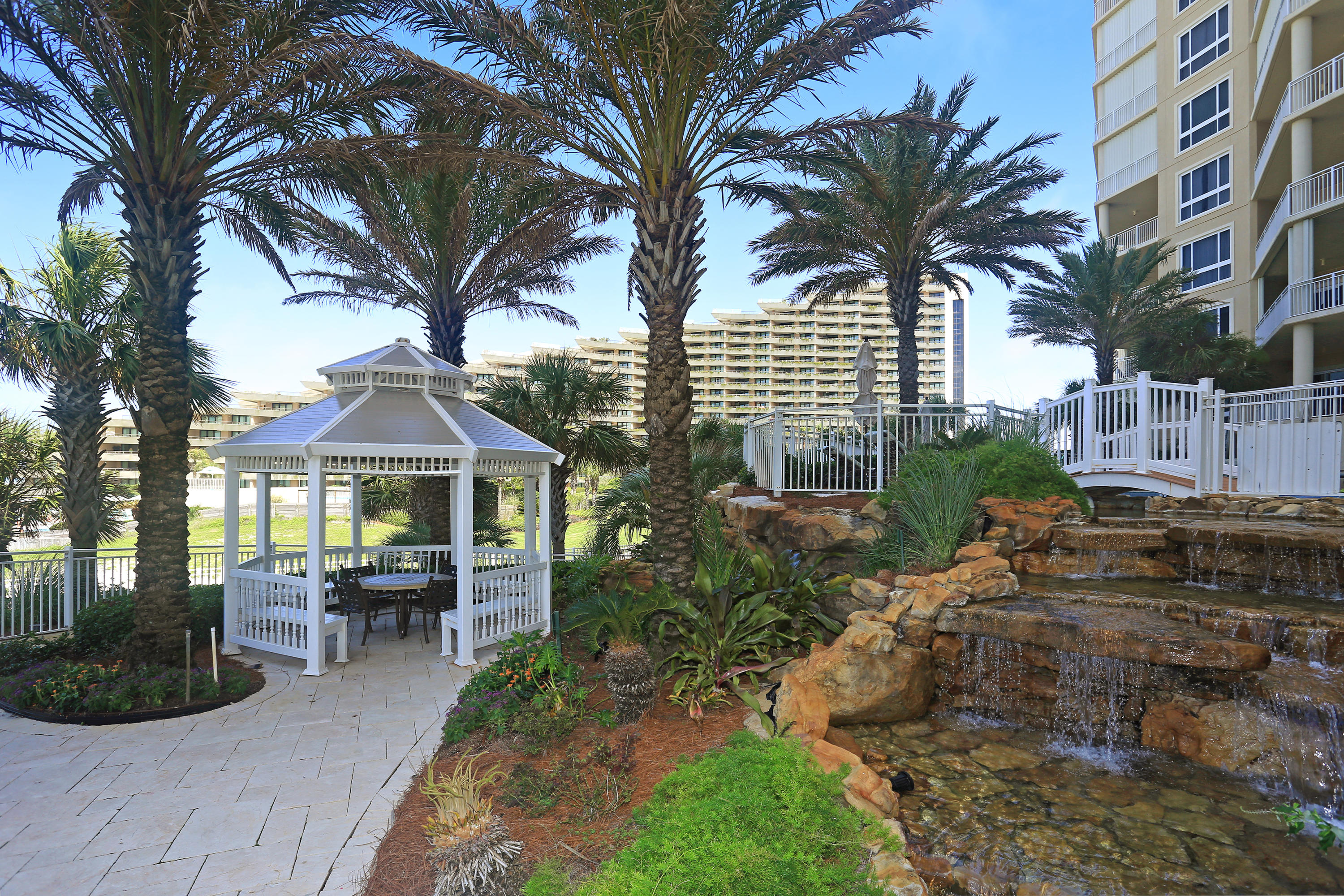 GRAND DUNES - SOUTH TOWER - Residential