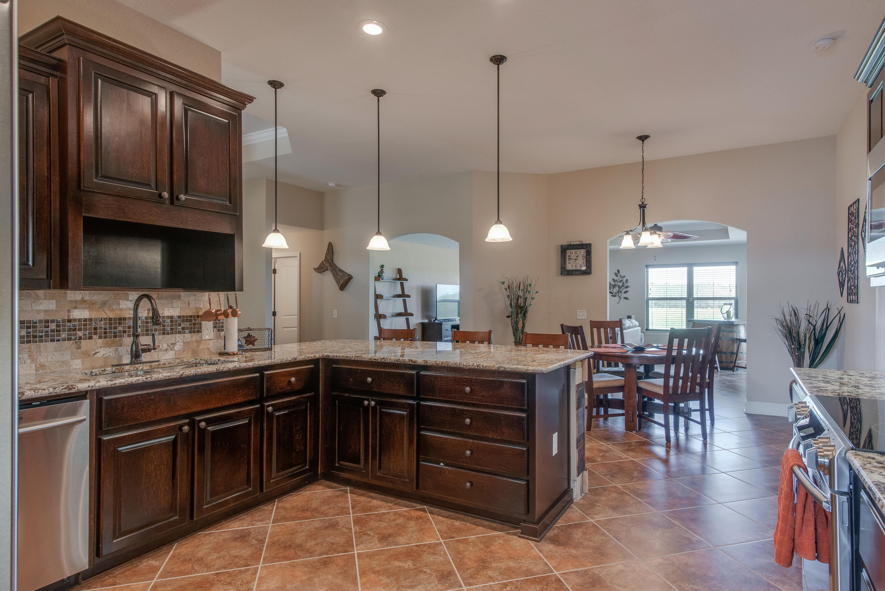 MOSSY OAKS - Residential