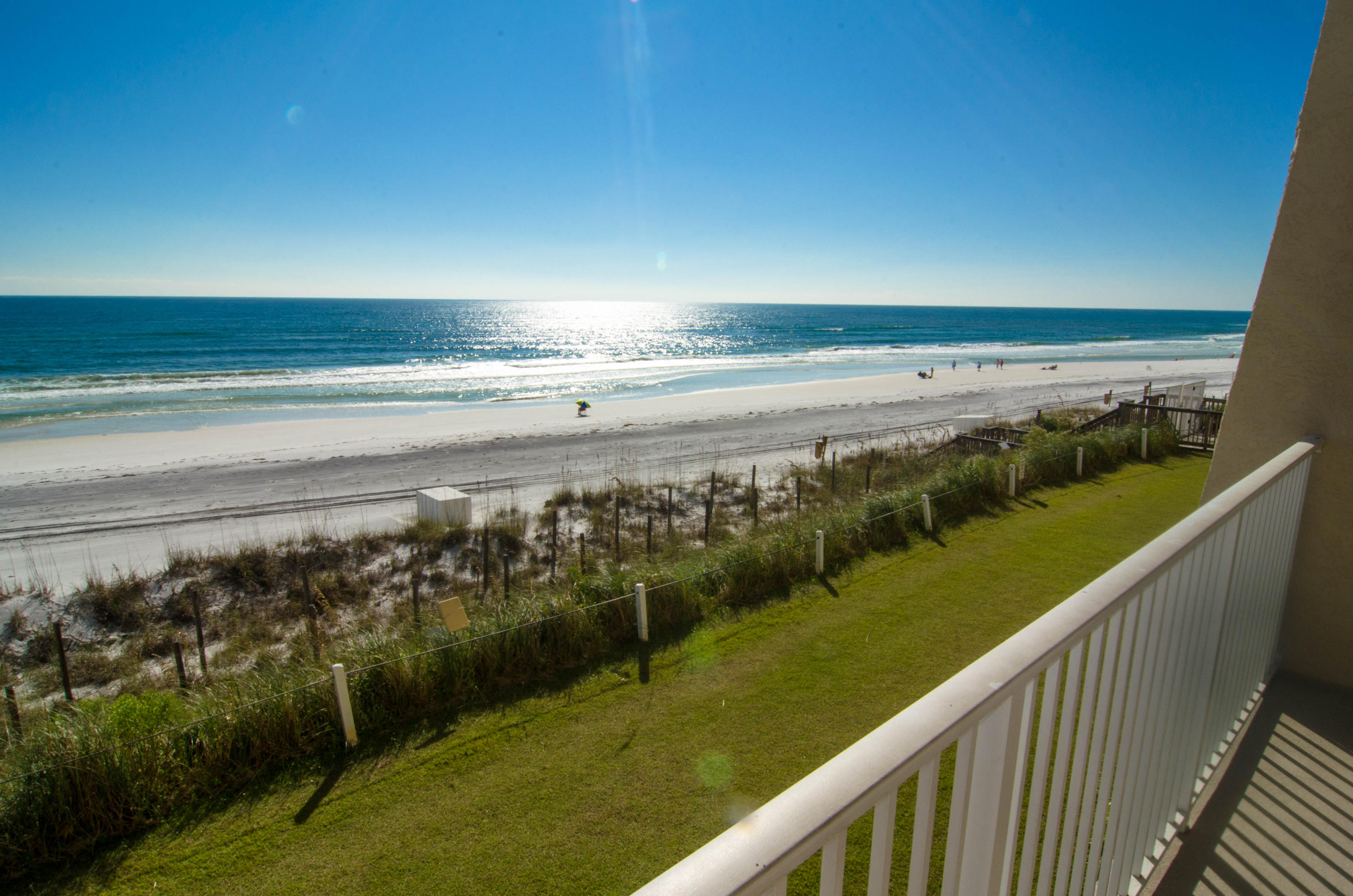 BEACH HOUSE CONDO PH 1 - Residential