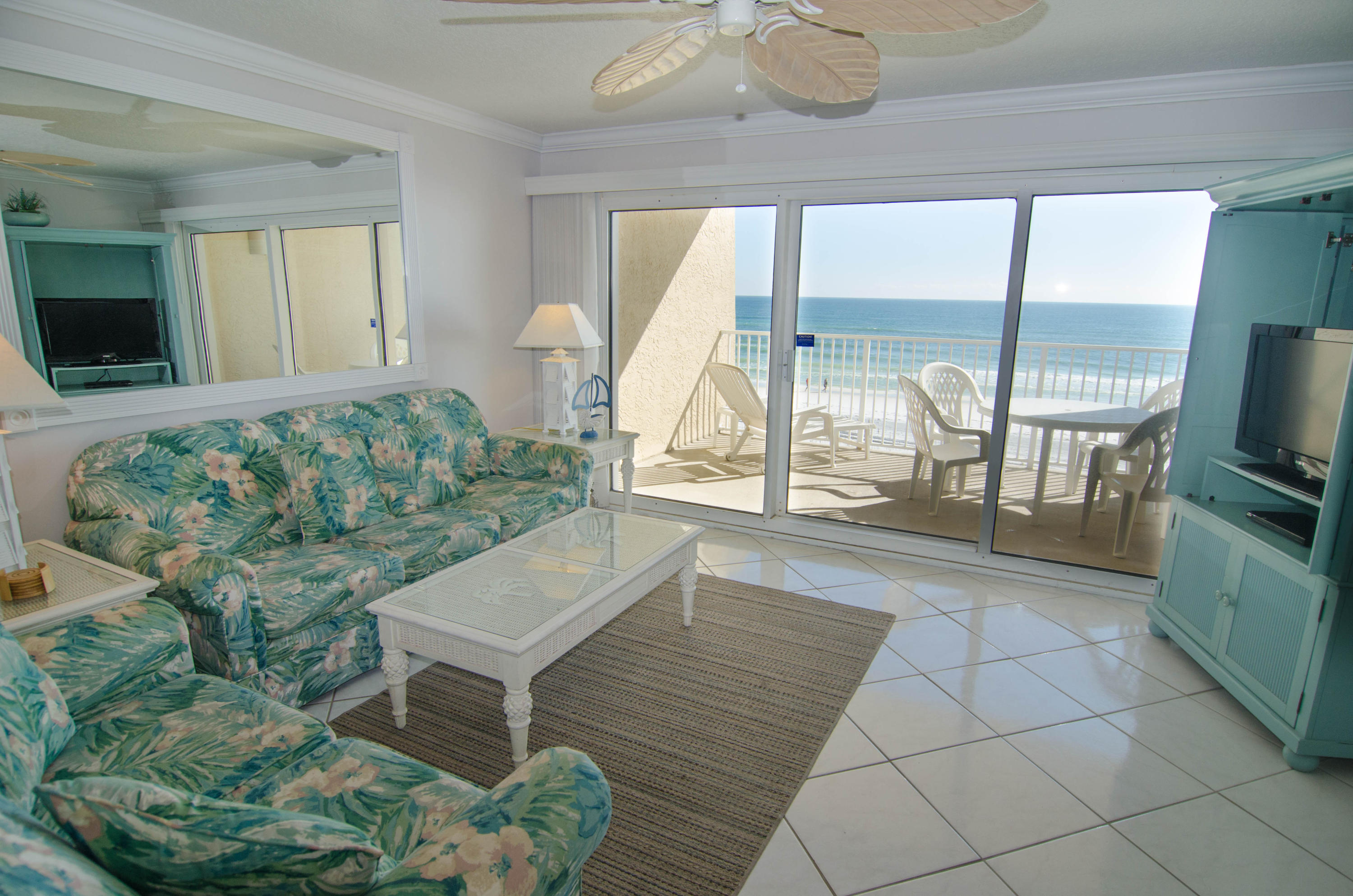 BEACH HOUSE CONDO PH 1 - Residential