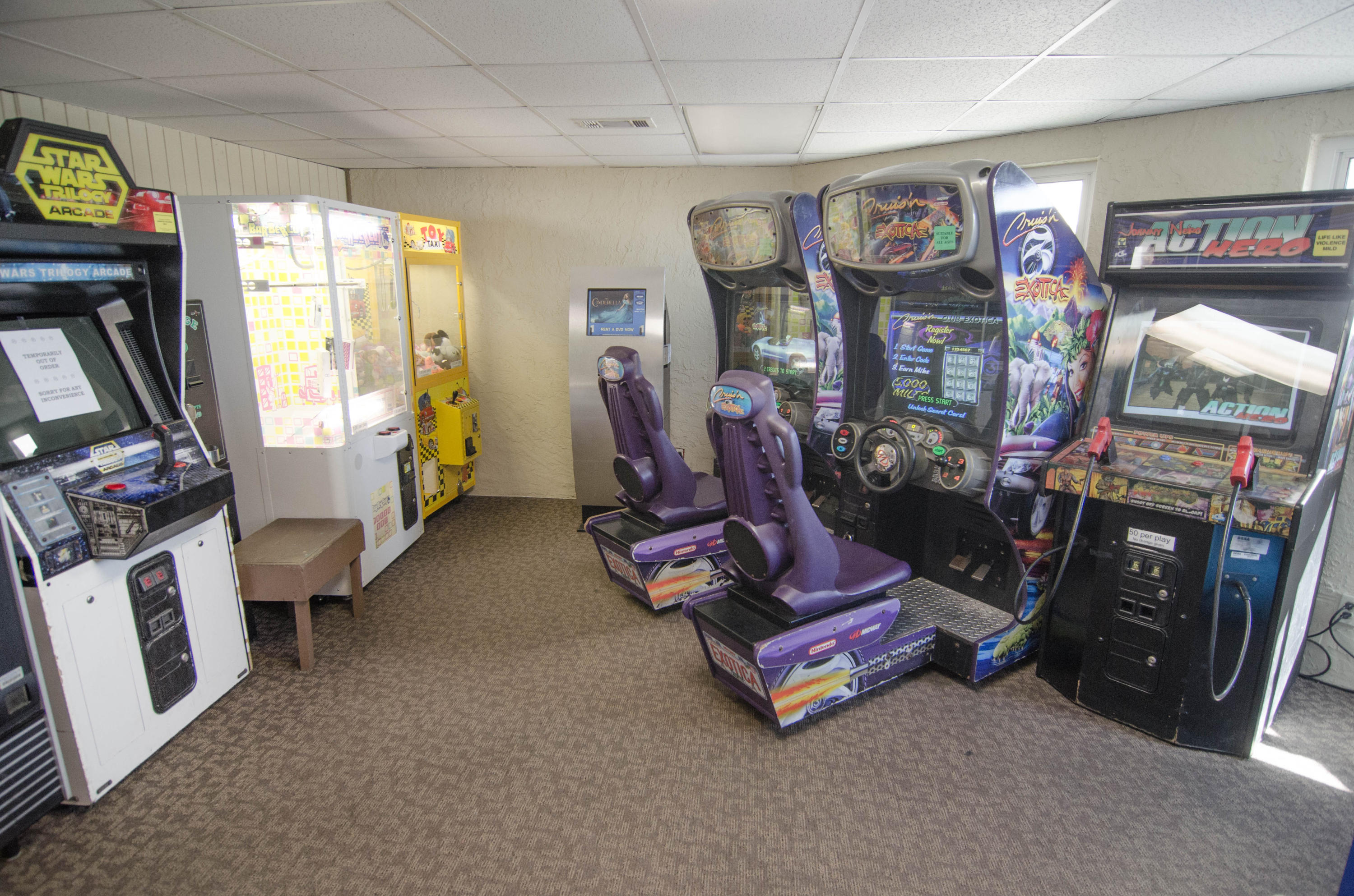 BEACH HOUSE CONDO PH 1 - Residential