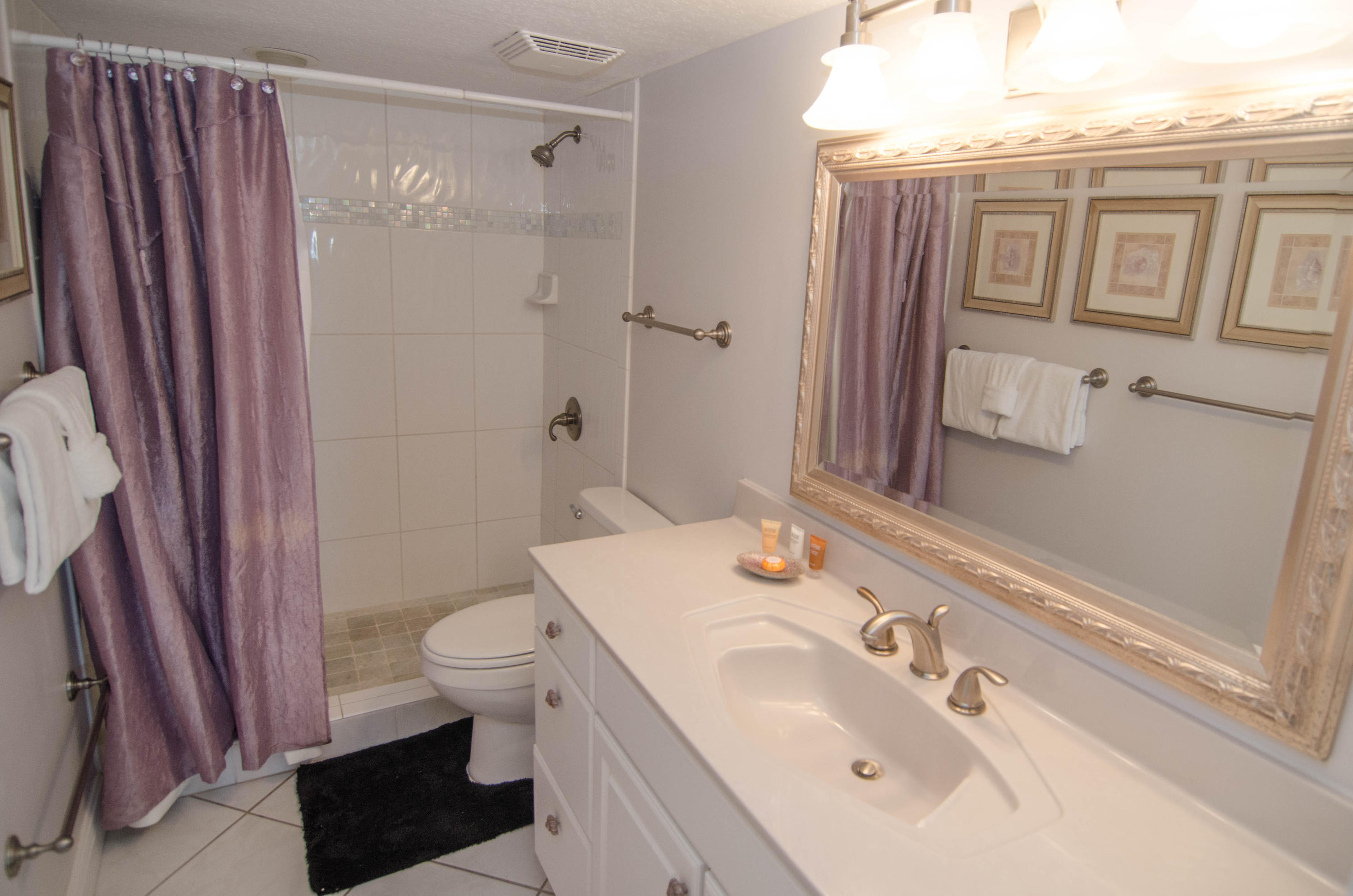 BEACH HOUSE CONDO PH 1 - Residential