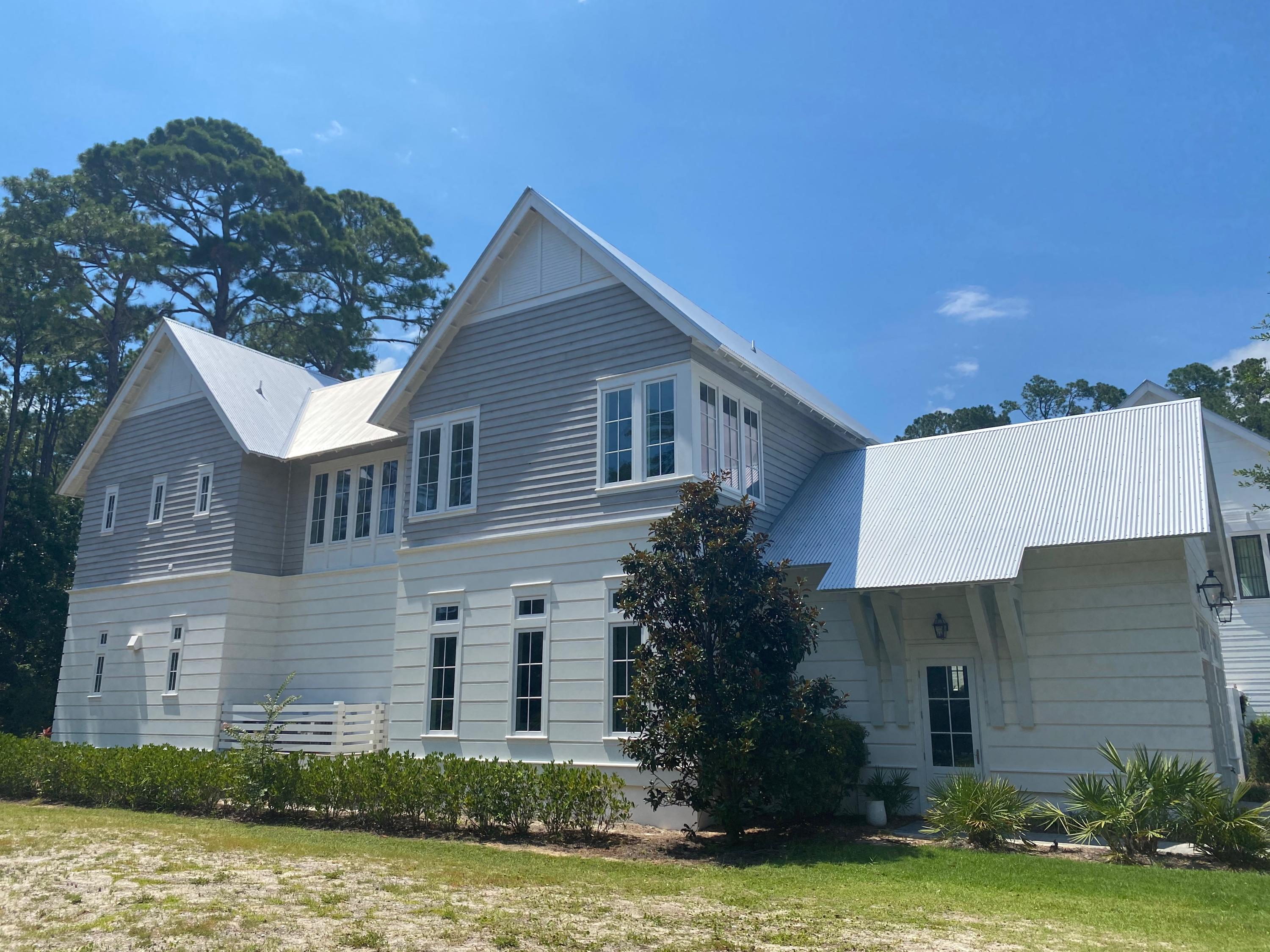 CHURCHILL OAKS - Residential