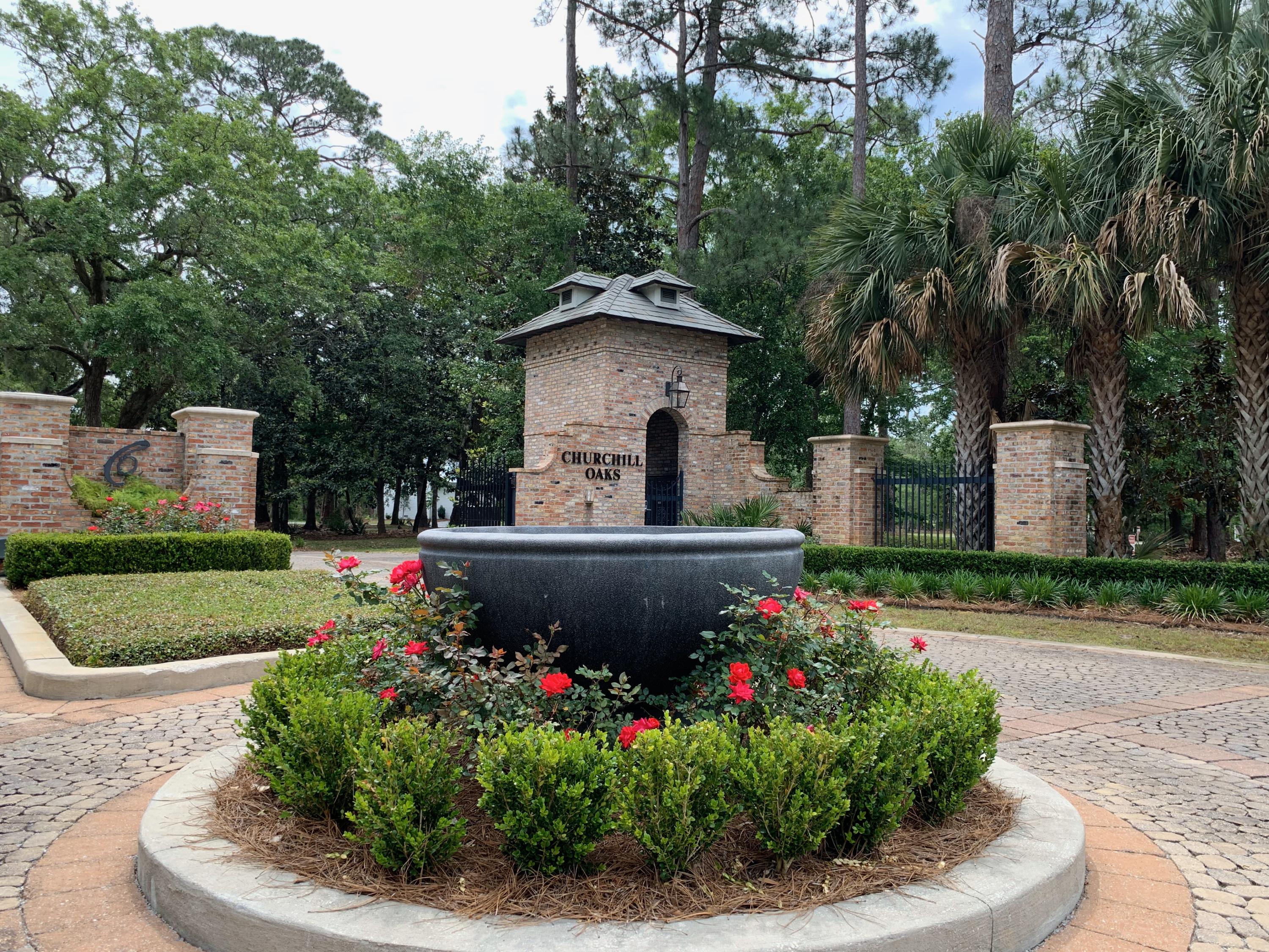 CHURCHILL OAKS - Residential