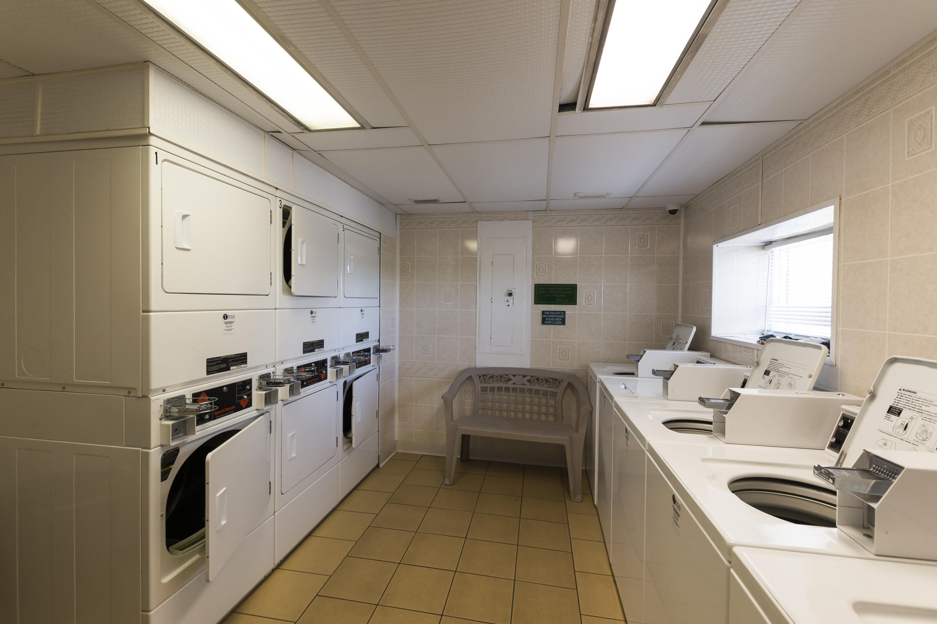 SEASPRAY CONDO - Residential