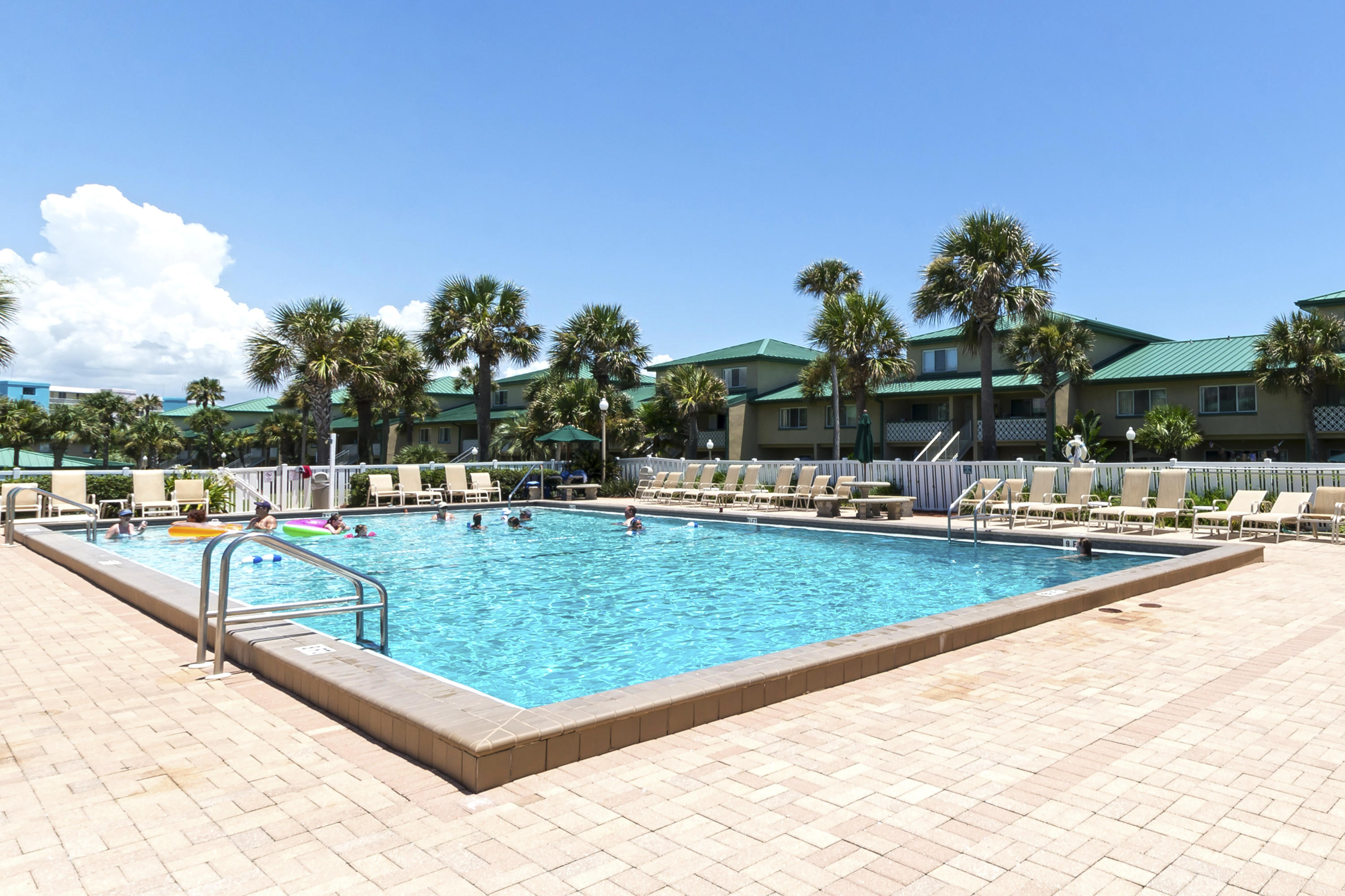 SEASPRAY CONDO - Residential