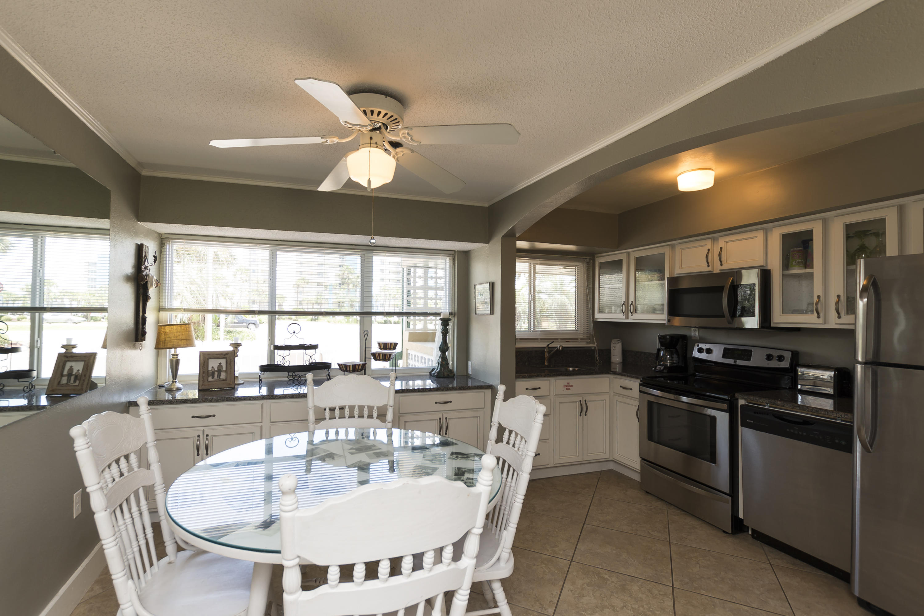 SEASPRAY CONDO - Residential