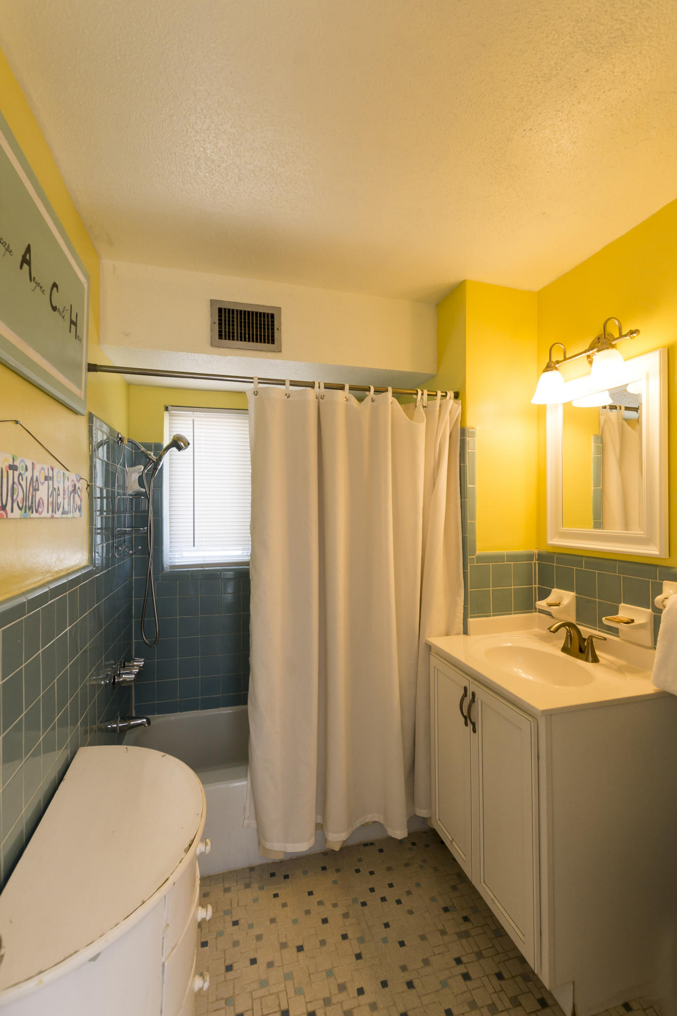 SEASPRAY CONDO - Residential