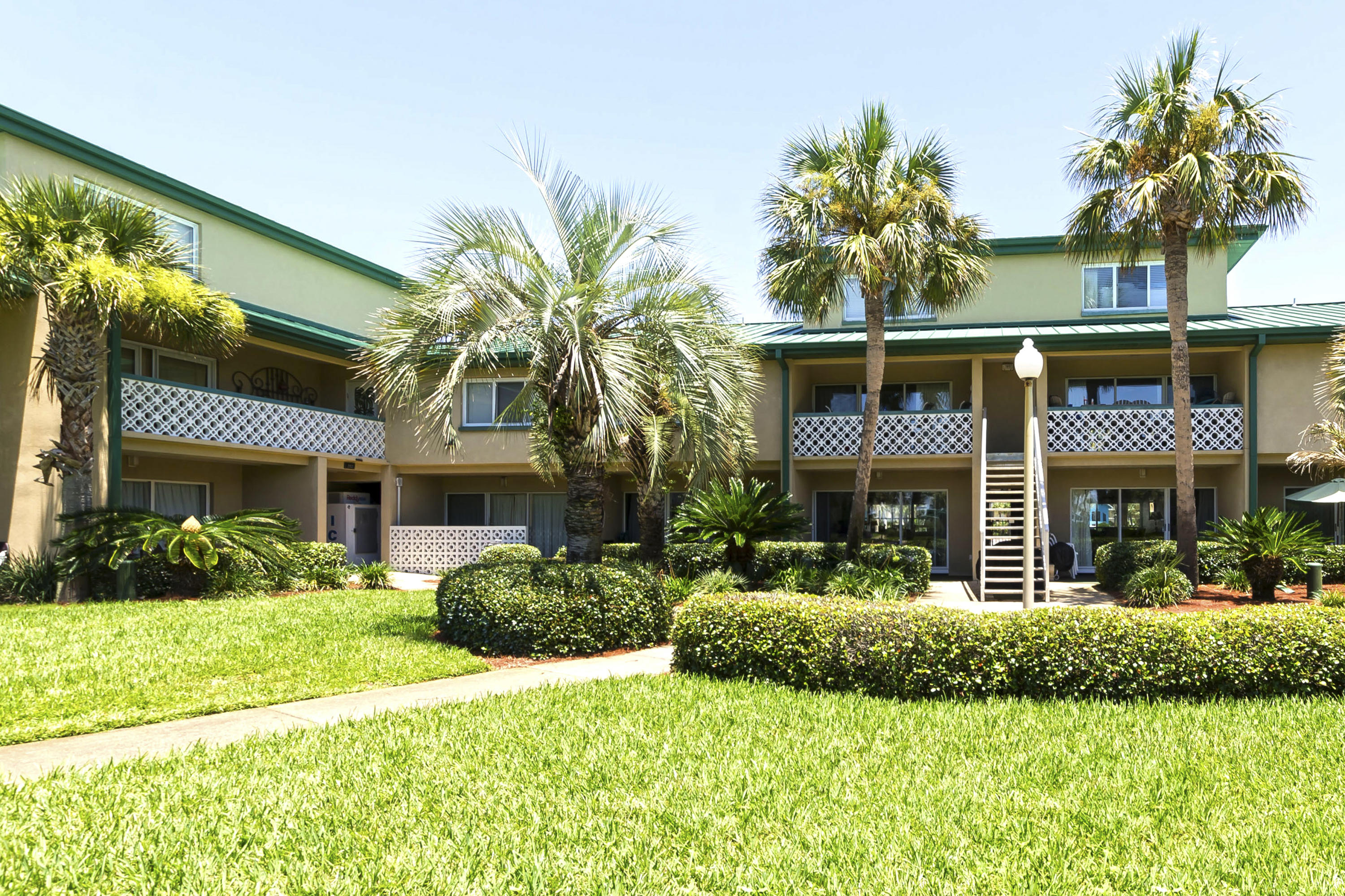 SEASPRAY CONDO - Residential