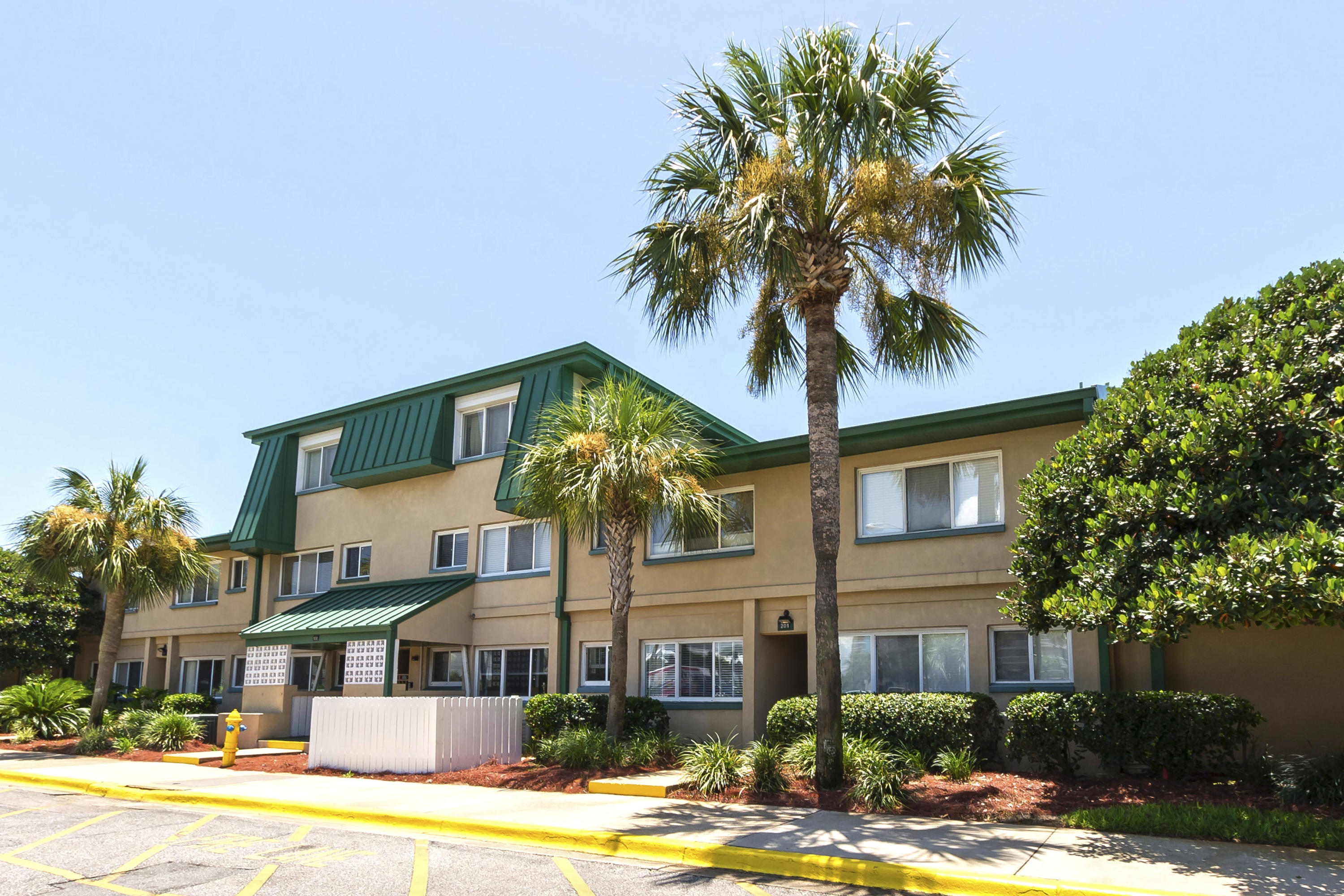 SEASPRAY CONDO - Residential