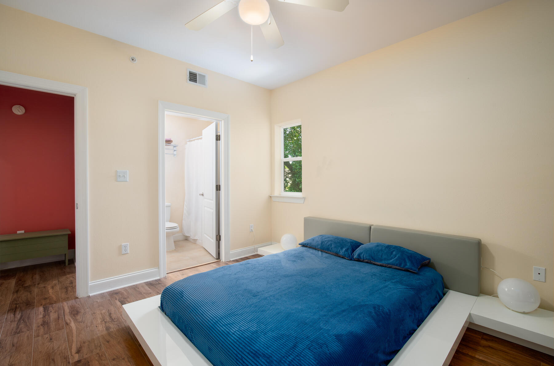 OLD BAY CONDO - Residential