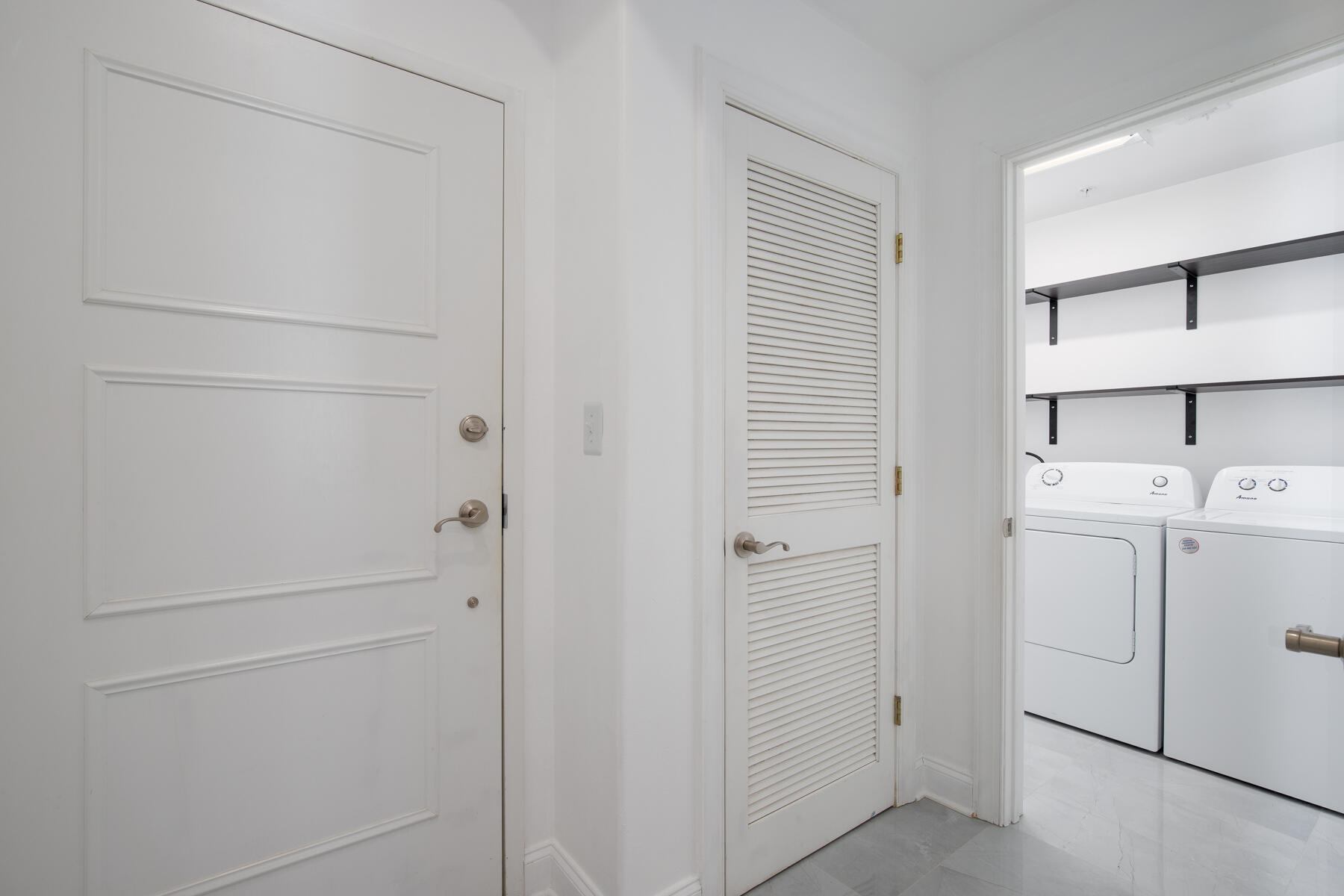 OLD BAY CONDO - Residential