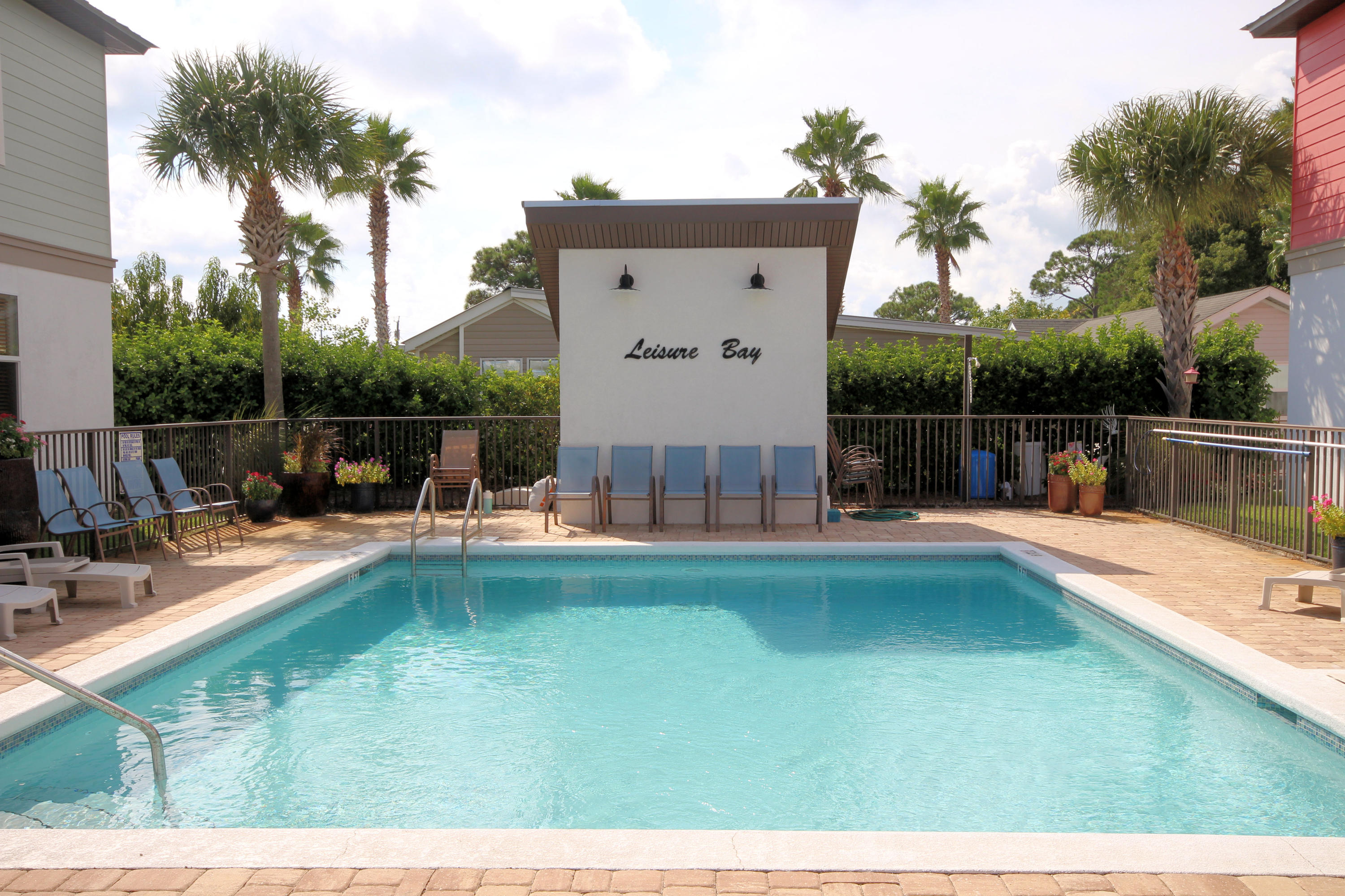 LEISURE BAY - Residential