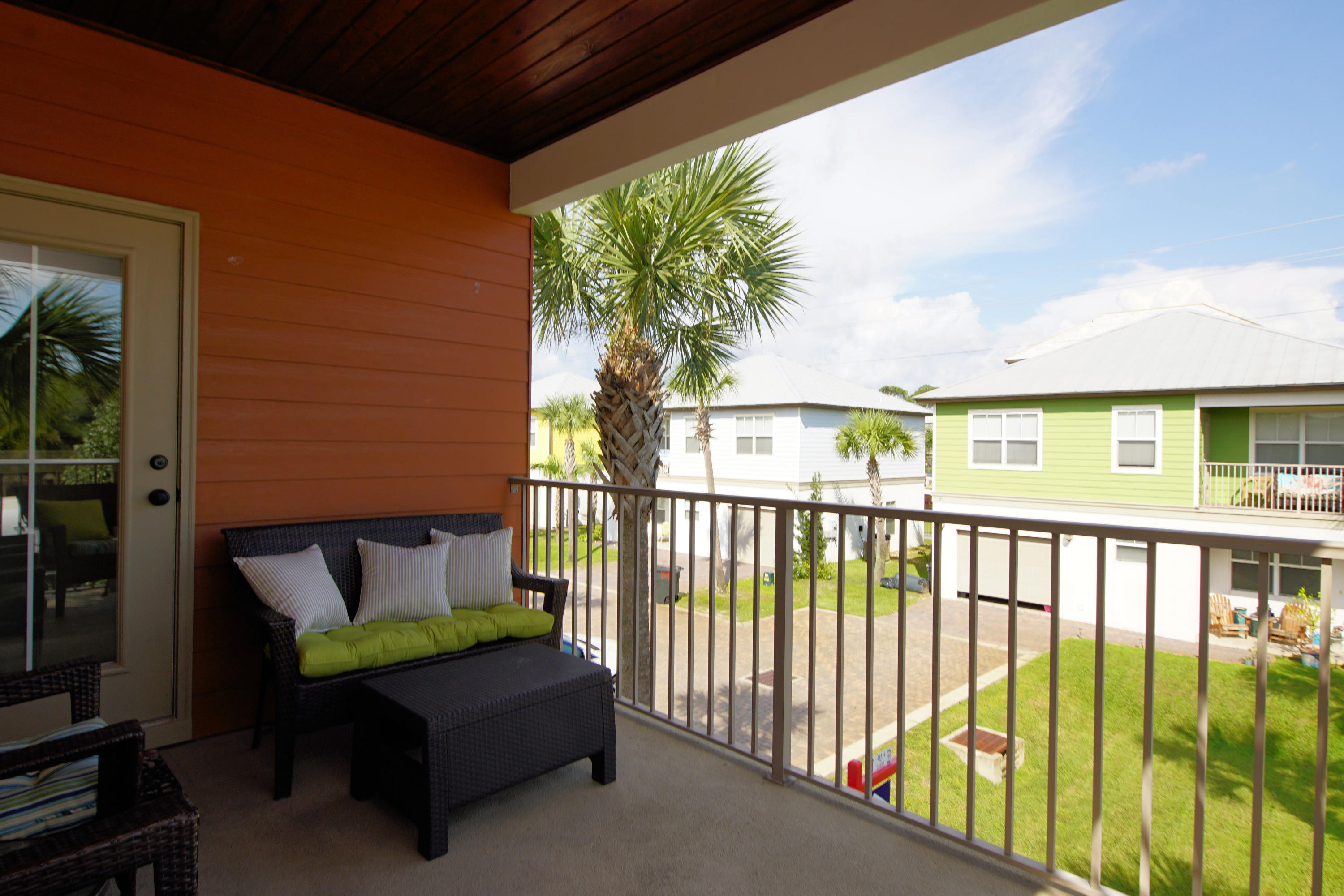 LEISURE BAY - Residential