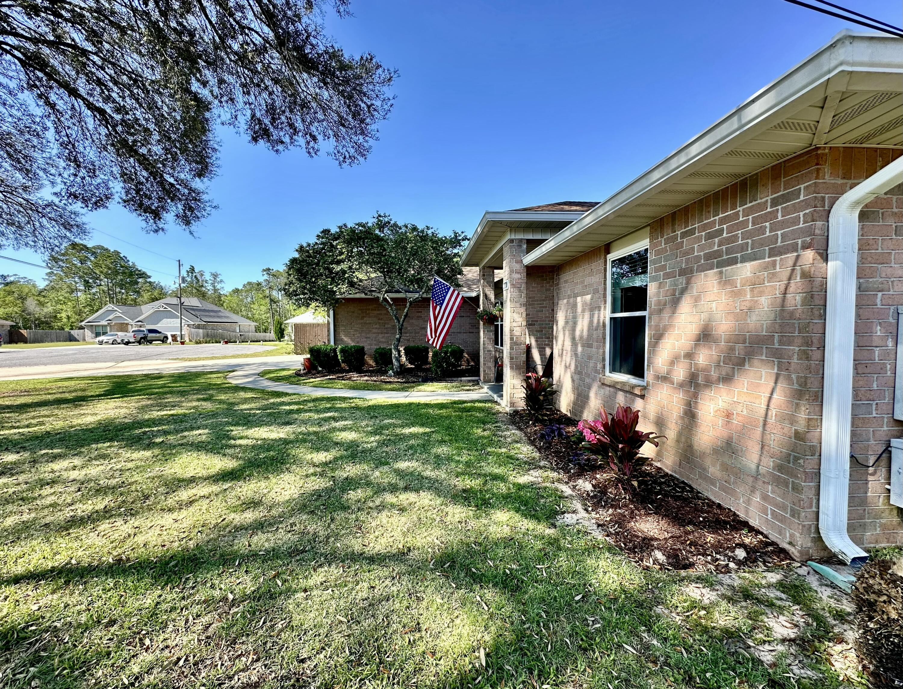RIVERSIDE LANDING - Residential