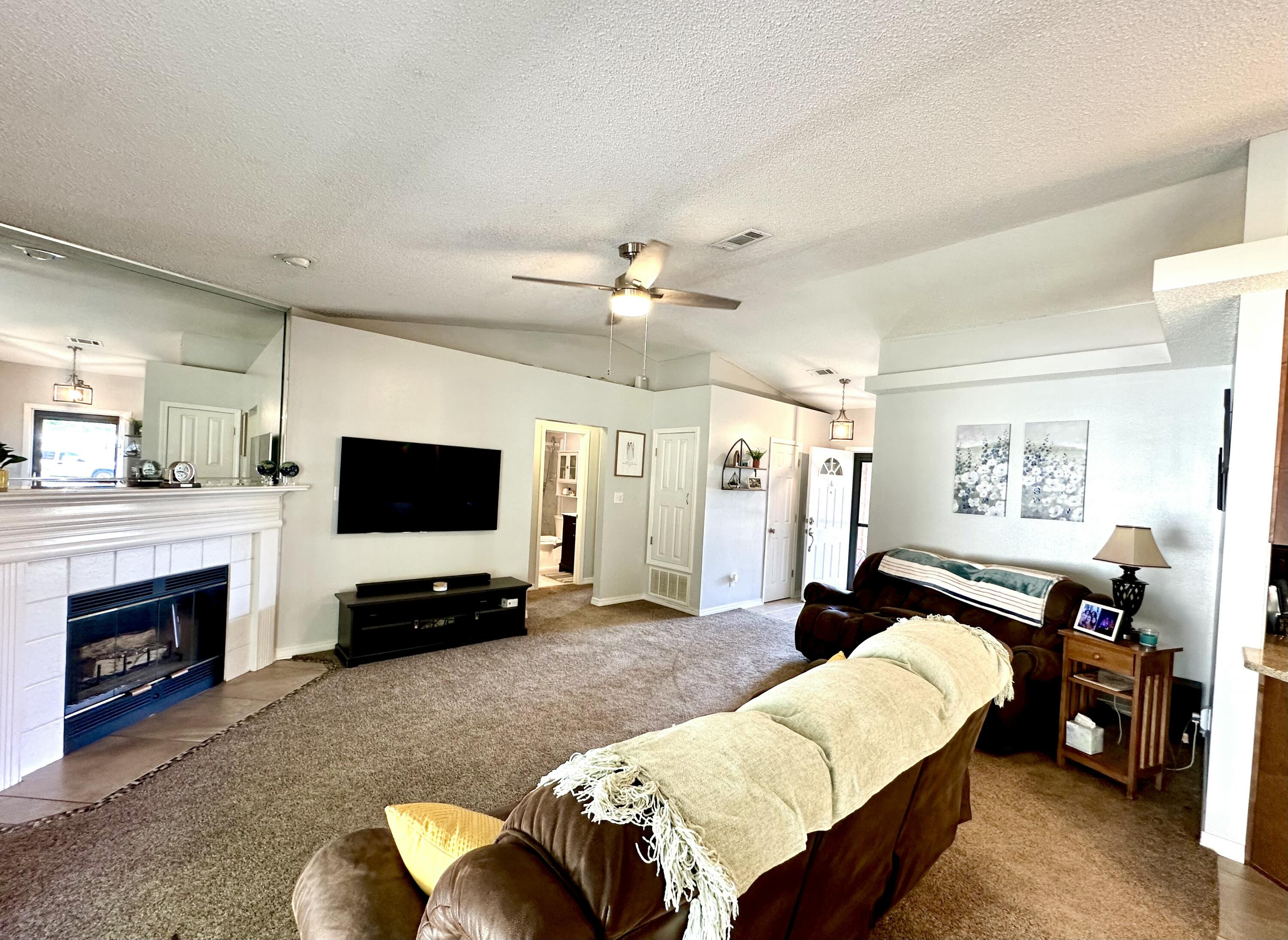 RIVERSIDE LANDING - Residential