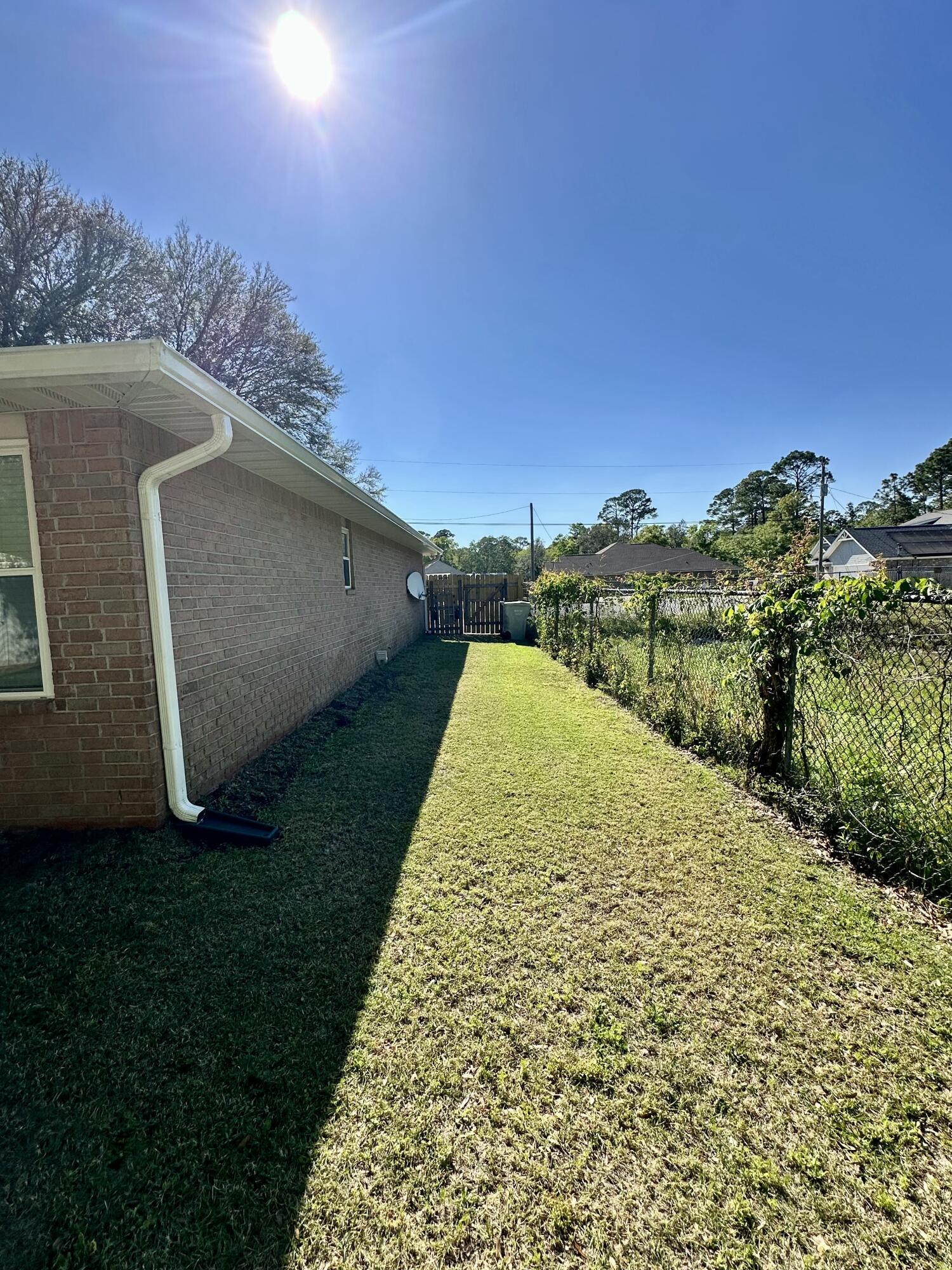 RIVERSIDE LANDING - Residential