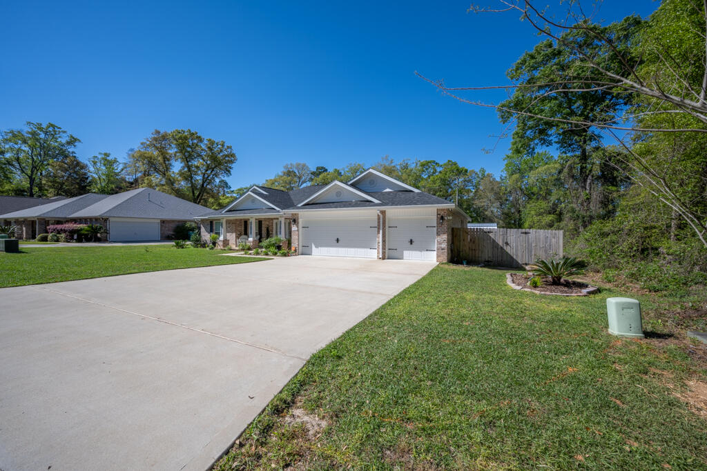 WINDMEADOWS - Residential